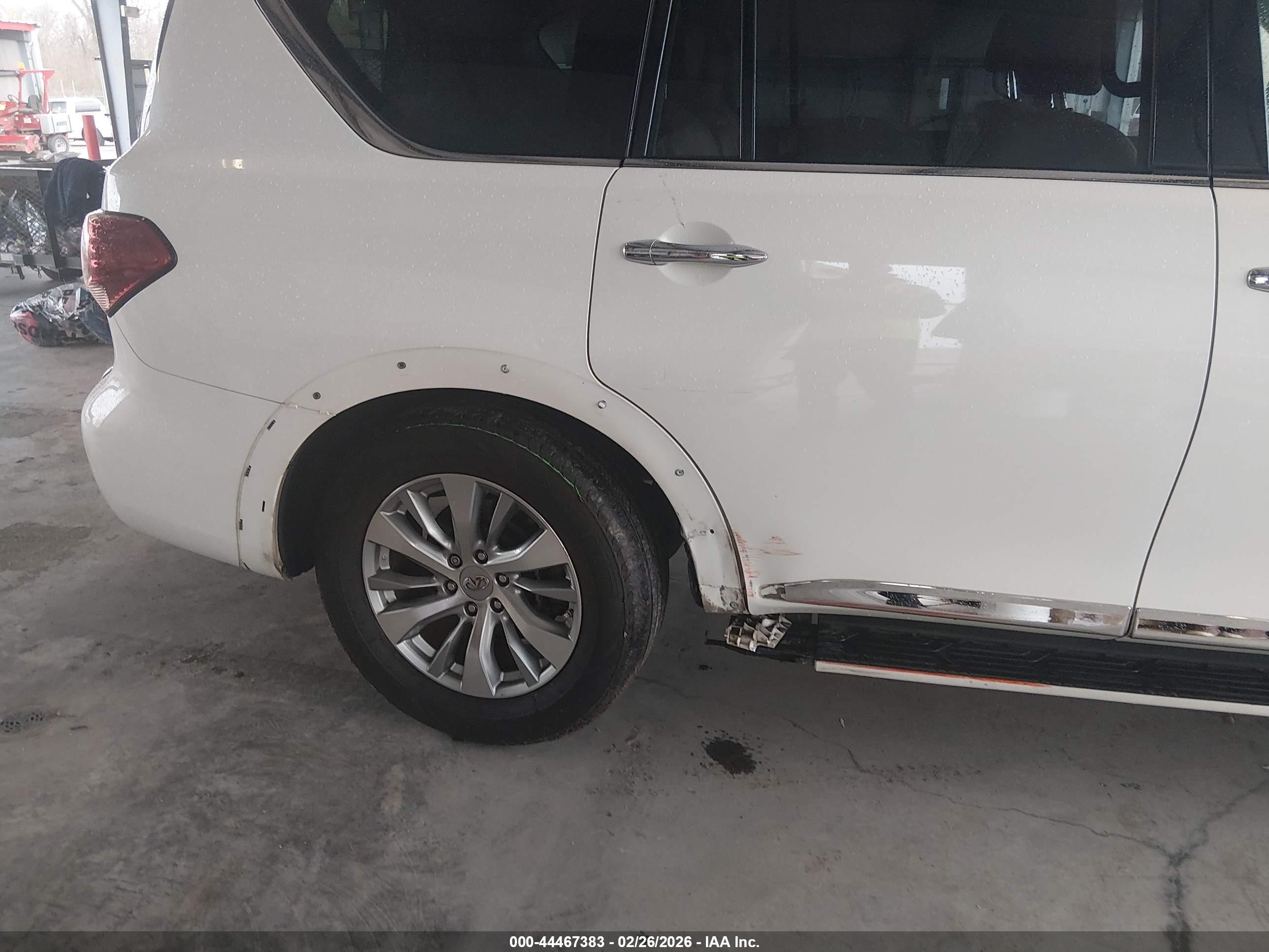 INFINITI QX80 image 6