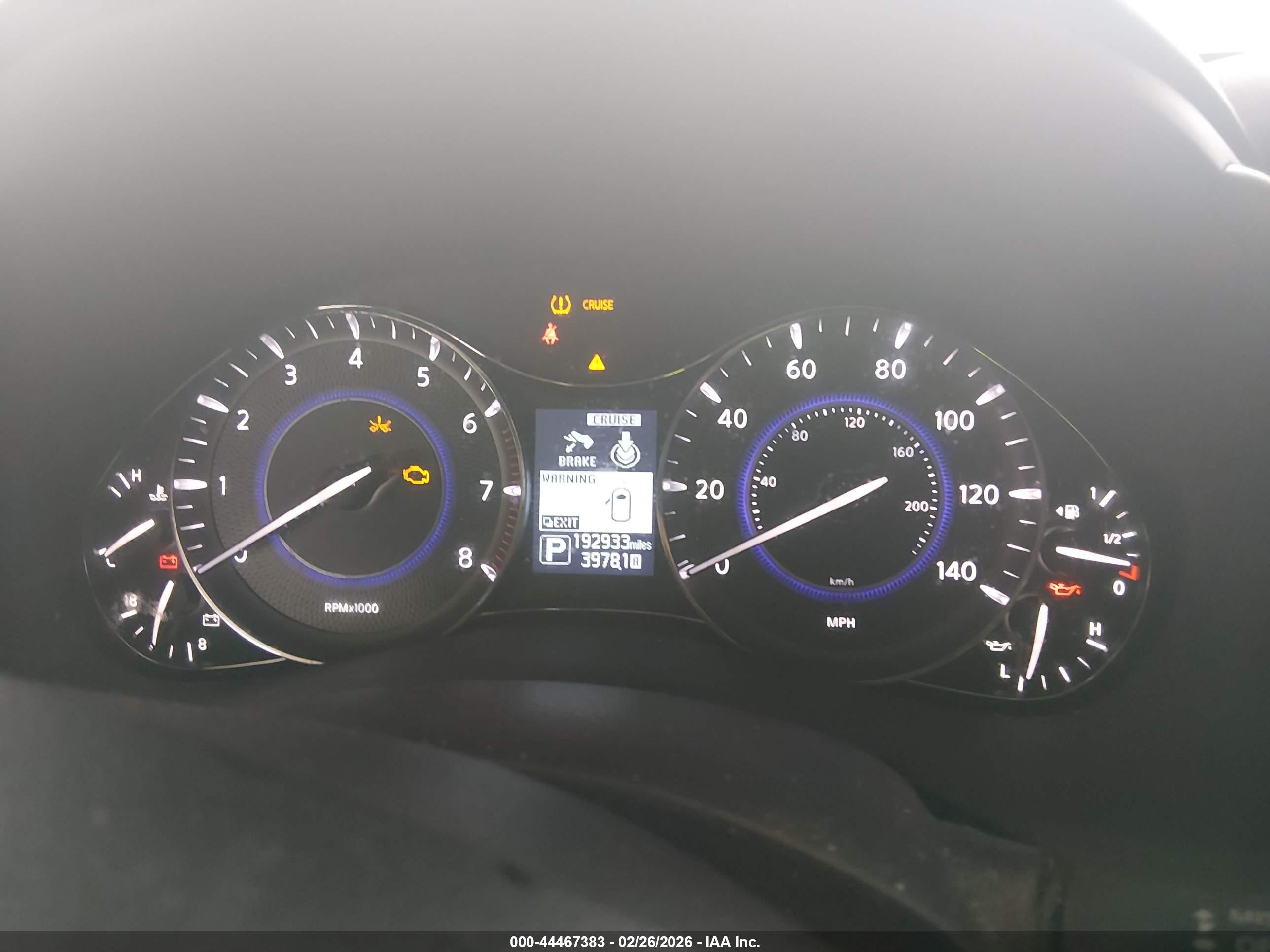INFINITI QX80 image 7
