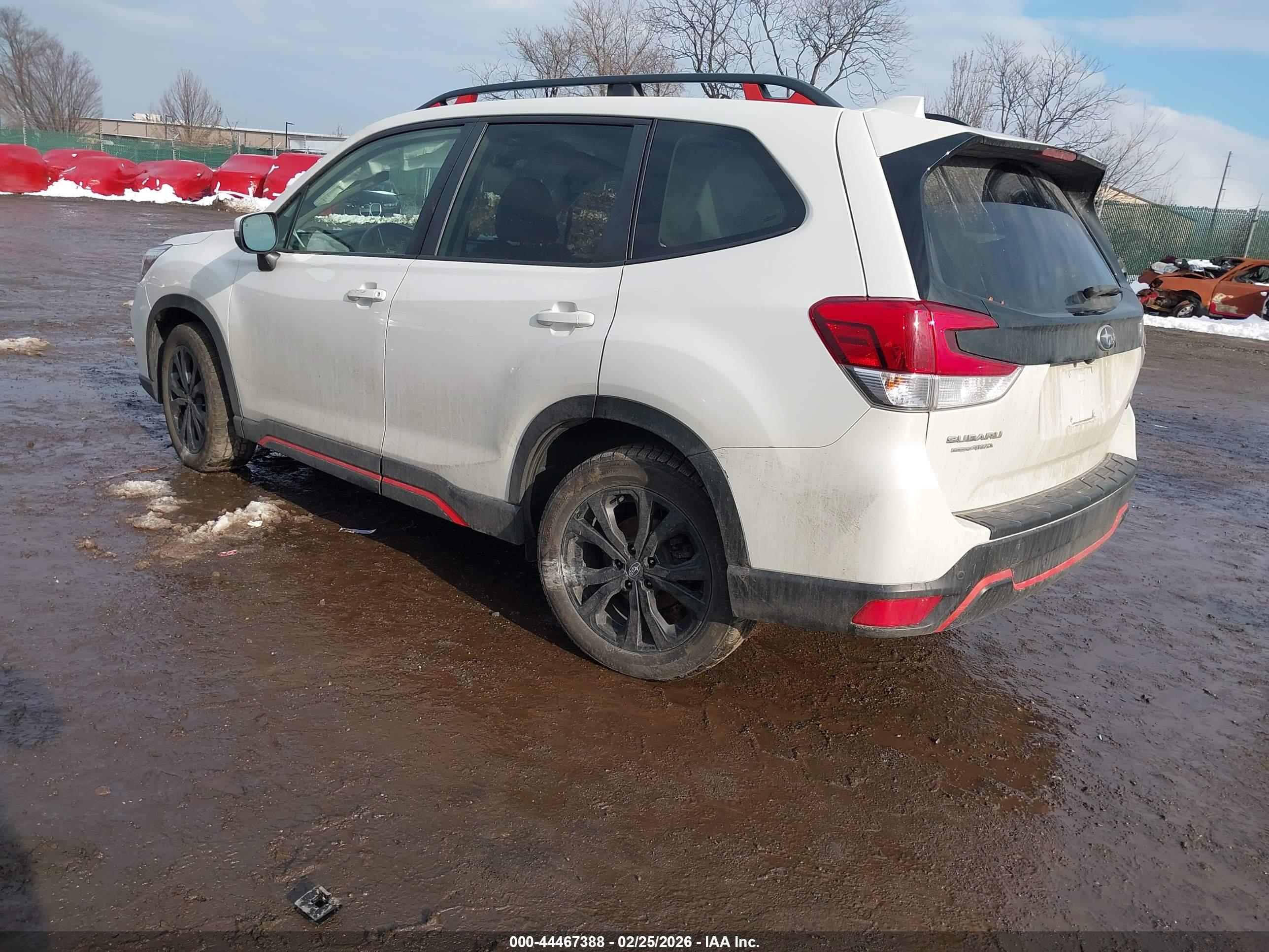 SUBARU FORESTER image 3