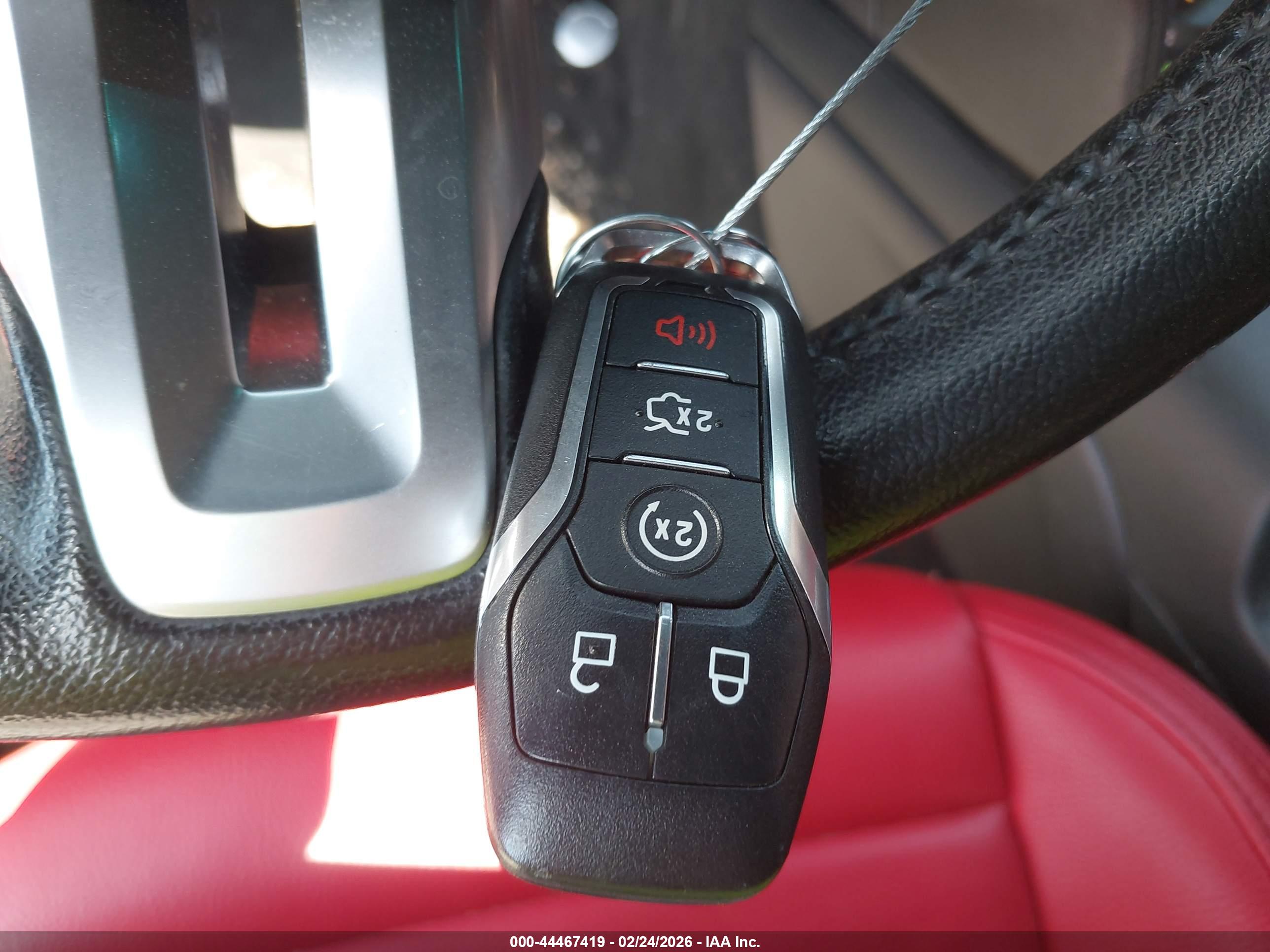 FORD MUSTANG image 11