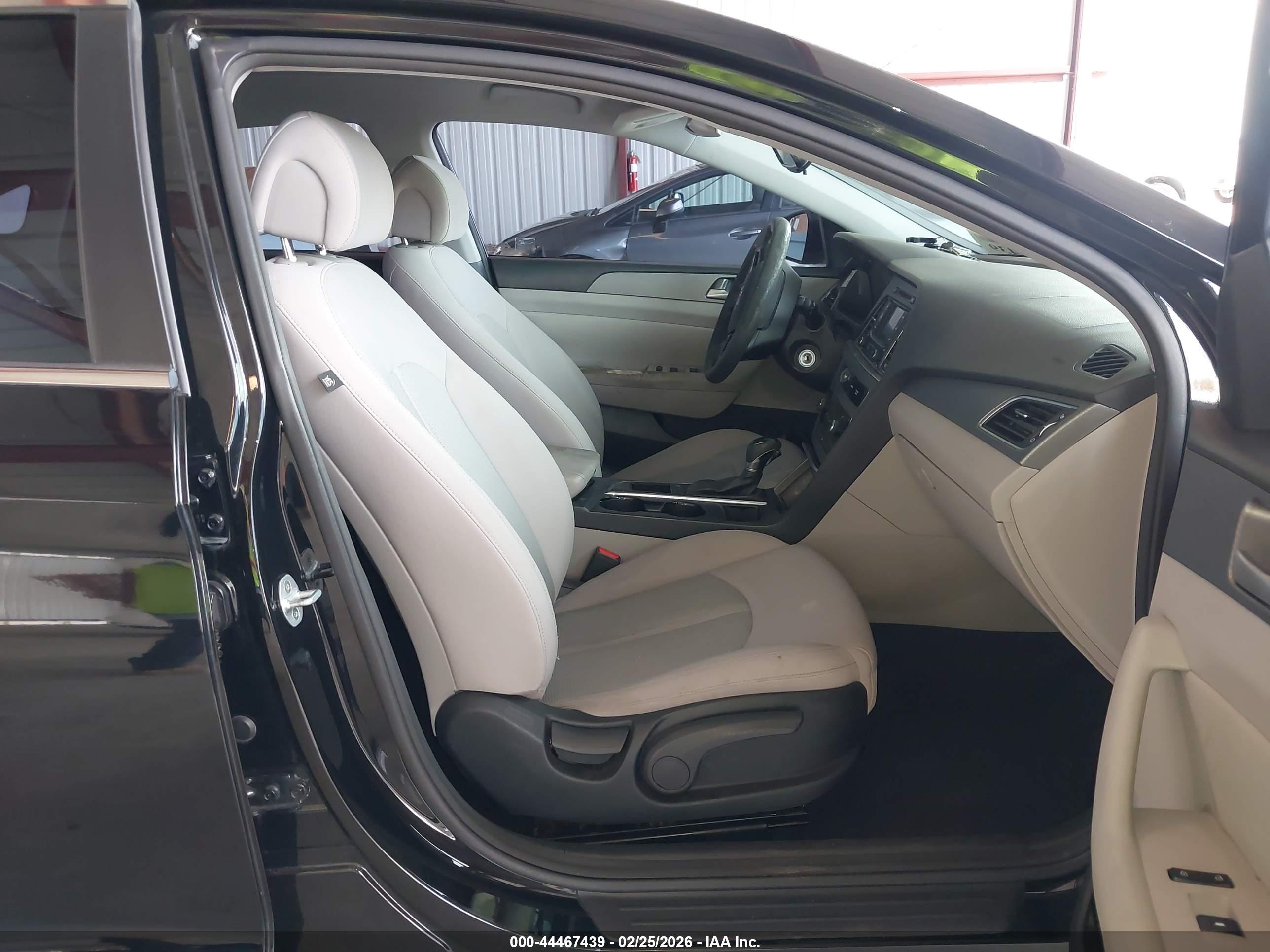 HYUNDAI SONATA image 5
