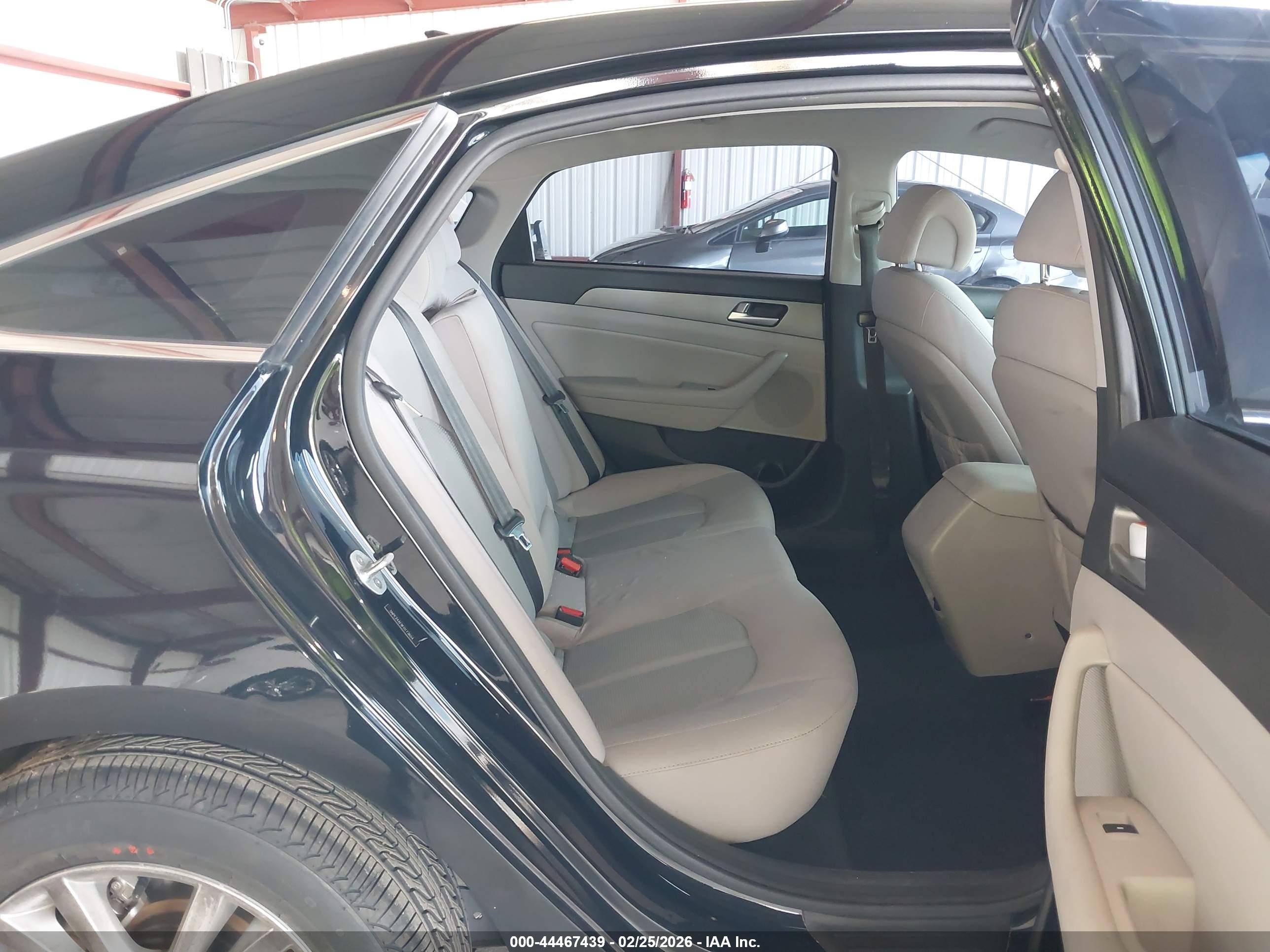HYUNDAI SONATA image 8