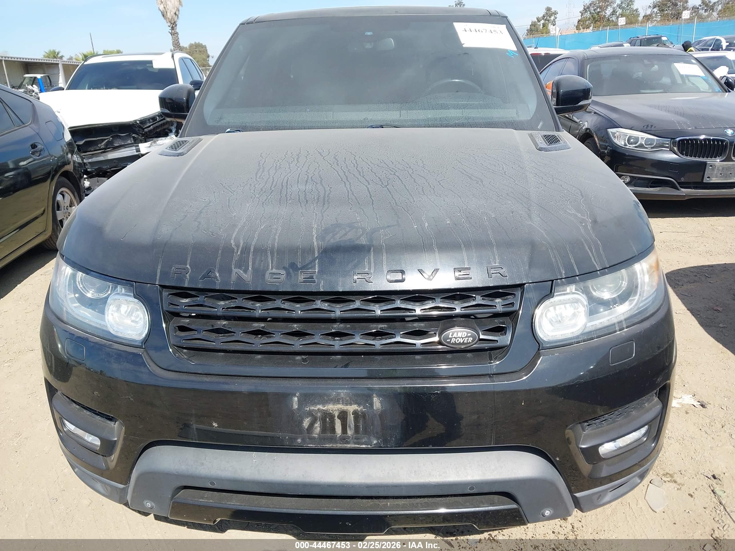 LAND ROVER image 6