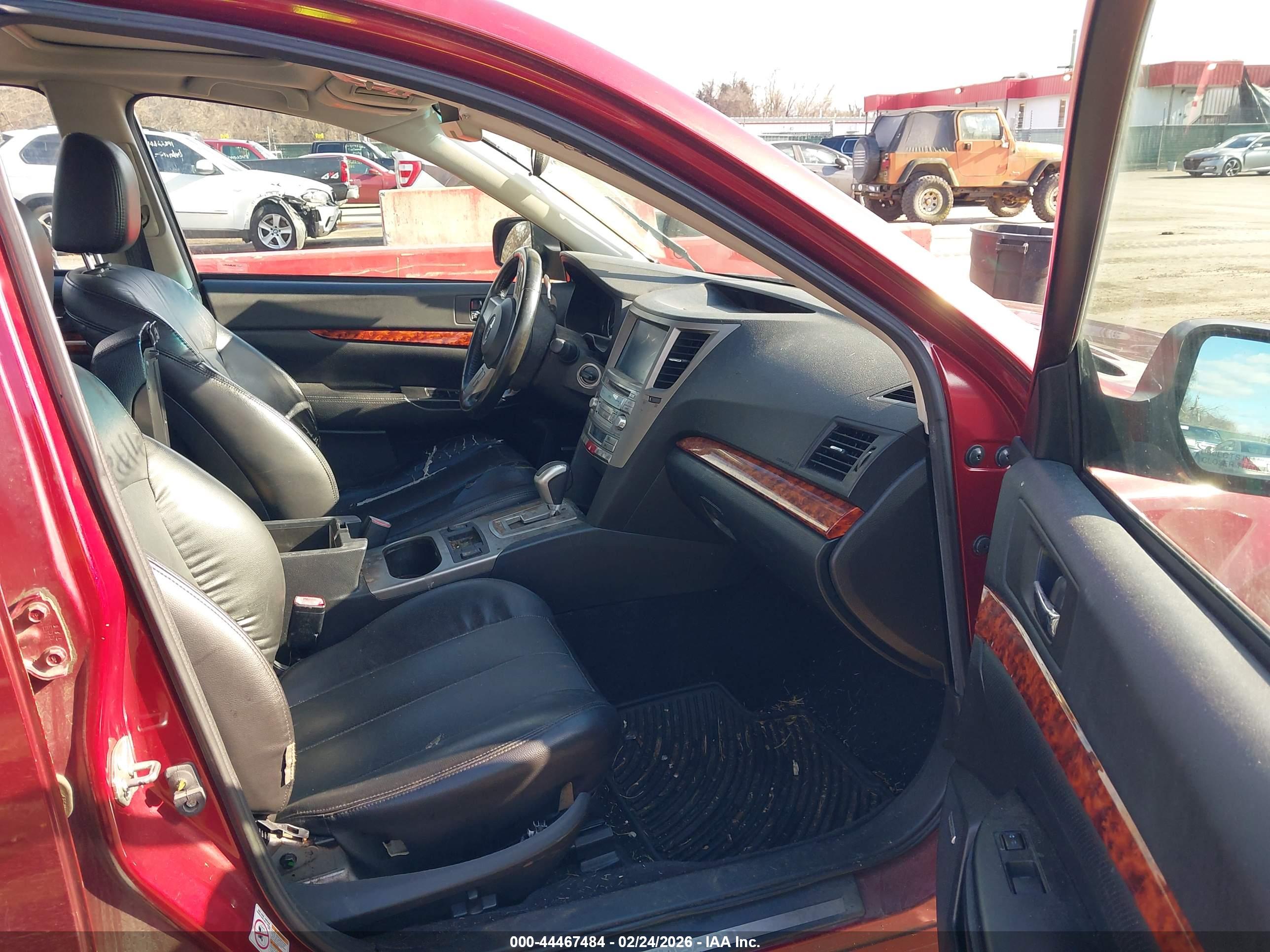 SUBARU LEGACY image 5
