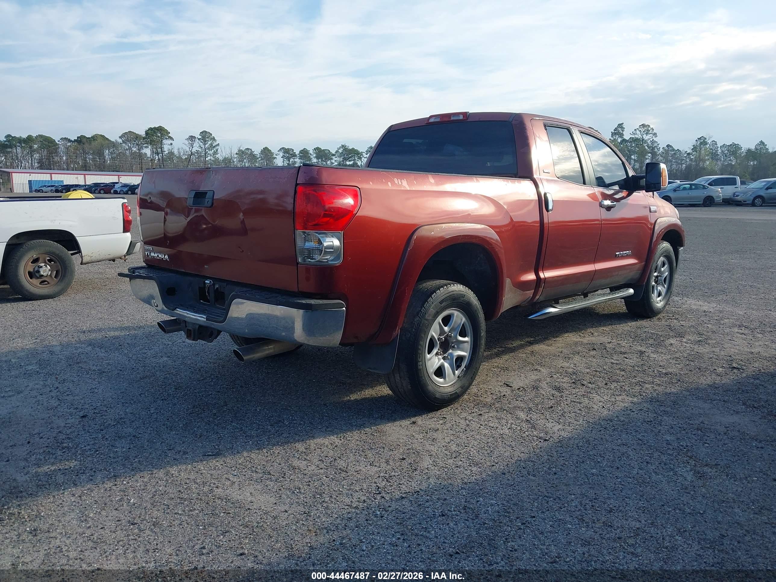 TOYOTA TUNDRA image 4