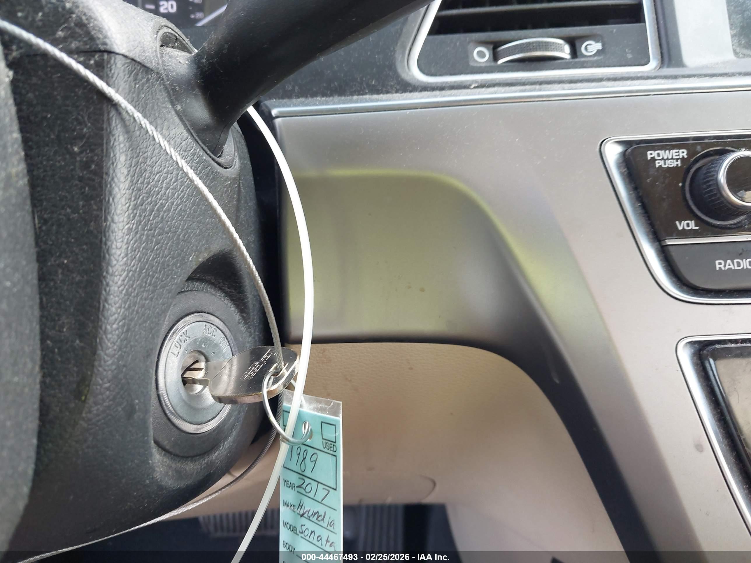 HYUNDAI SONATA image 11