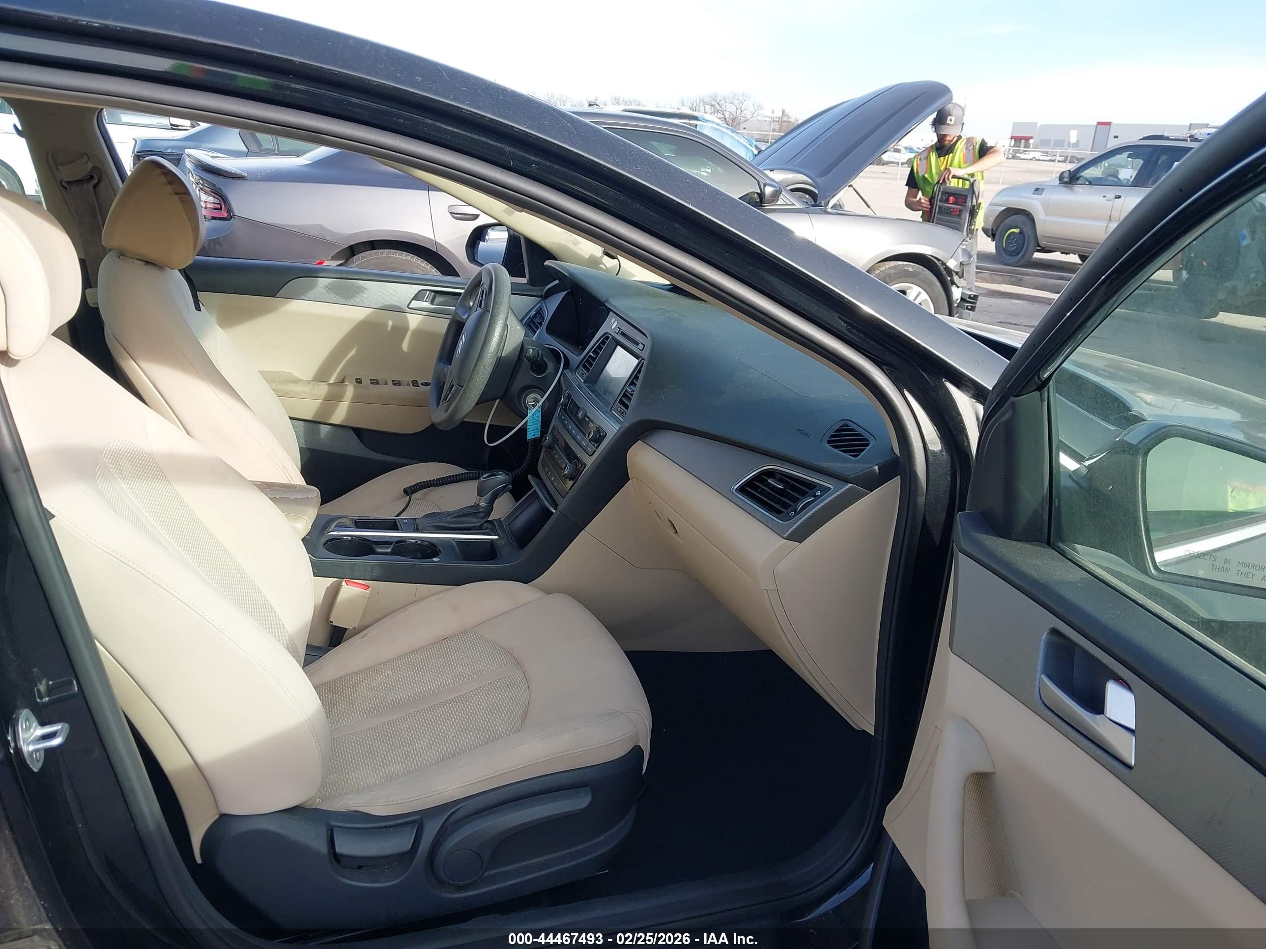 HYUNDAI SONATA image 5