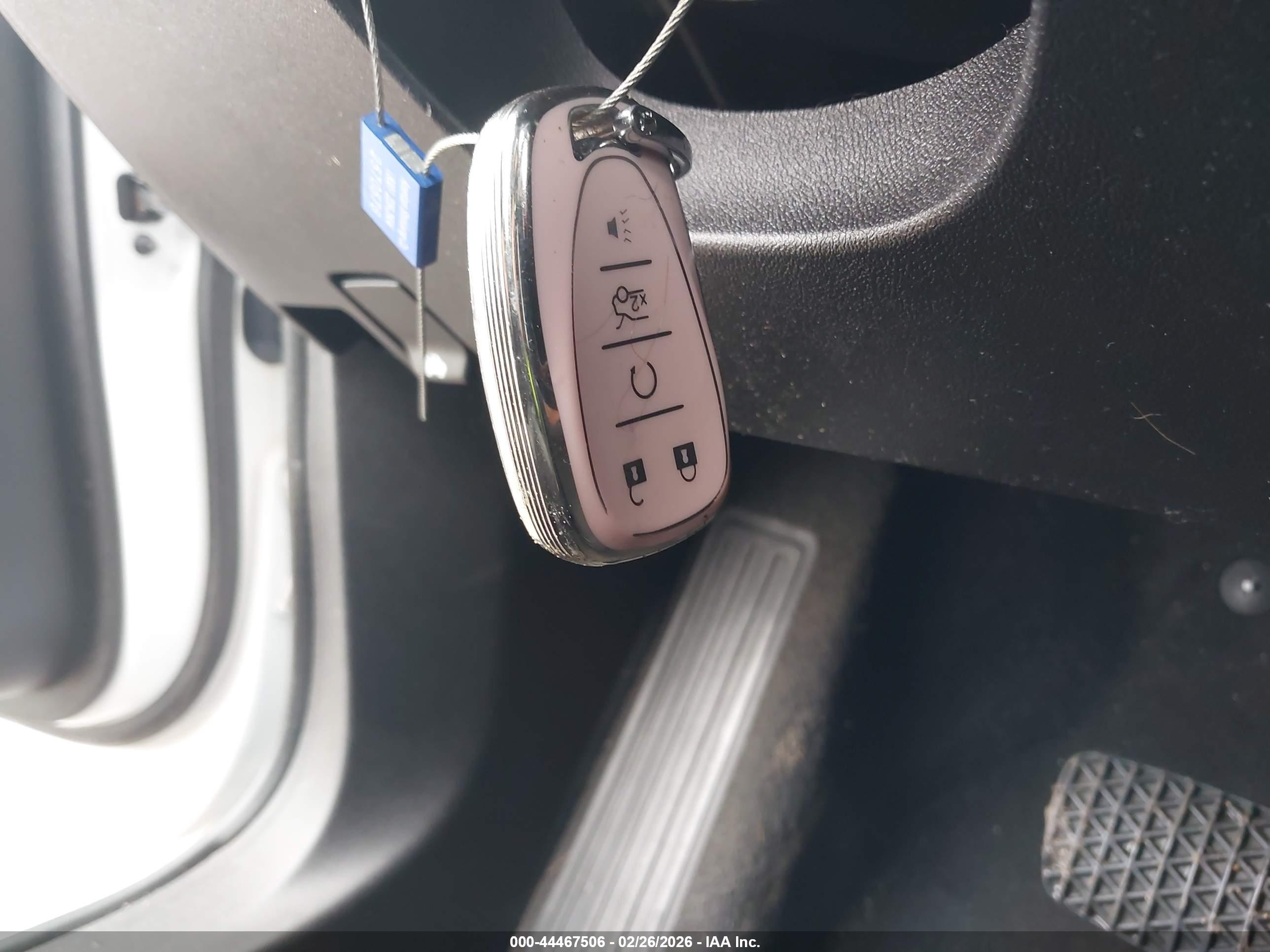 CHEVROLET EQUINOX image 11