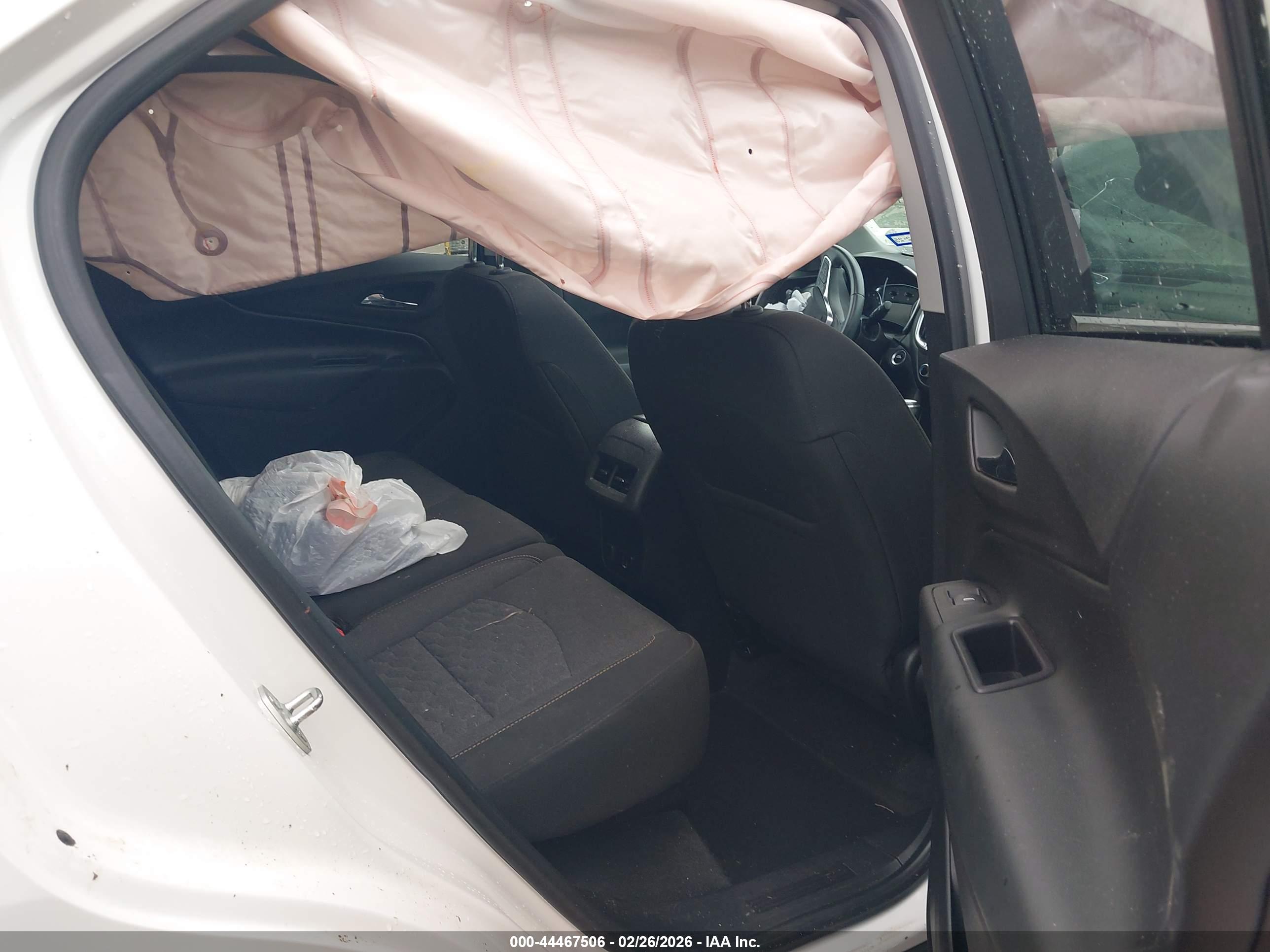 CHEVROLET EQUINOX image 8