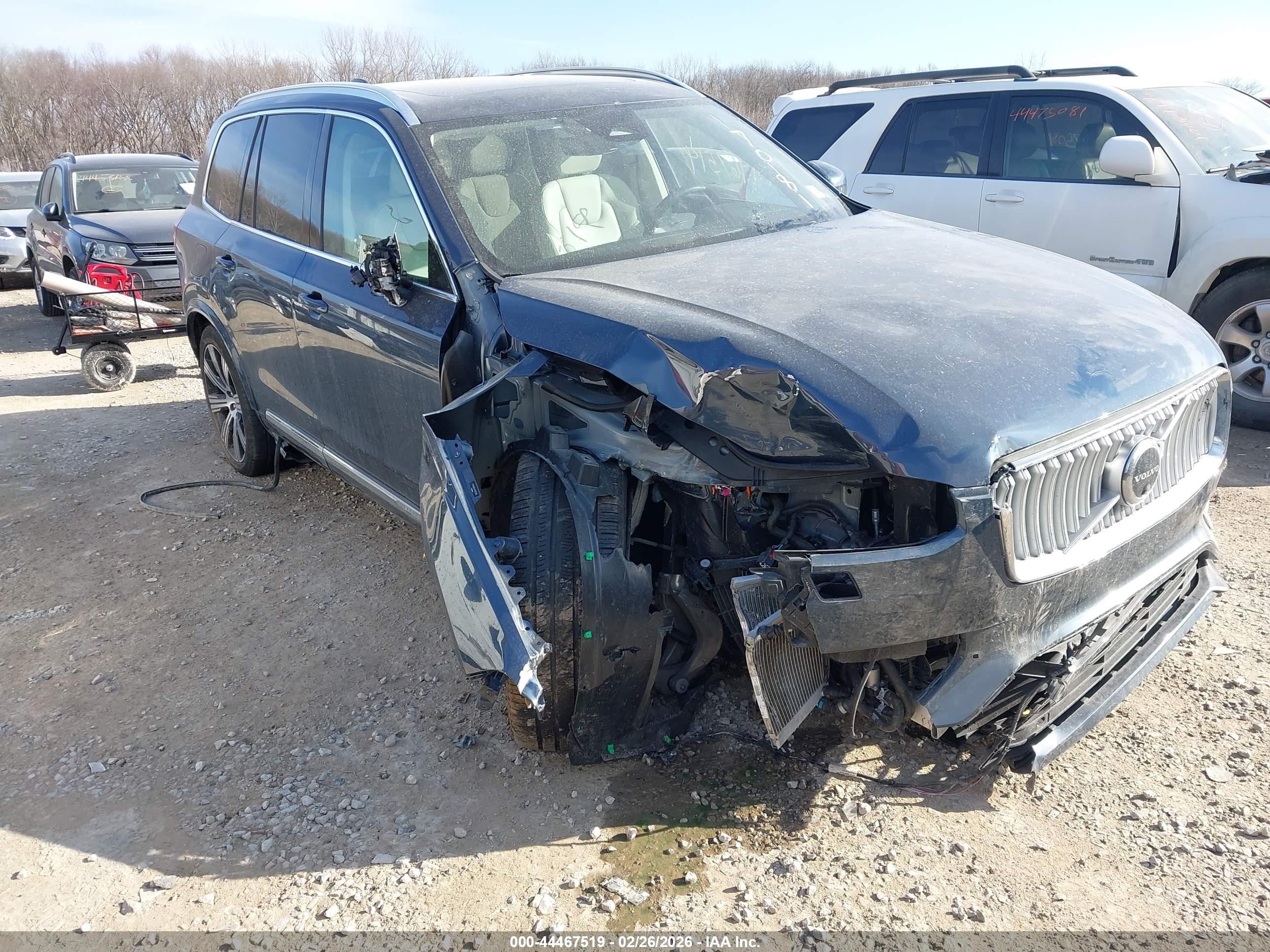 VOLVO XC90 image 6