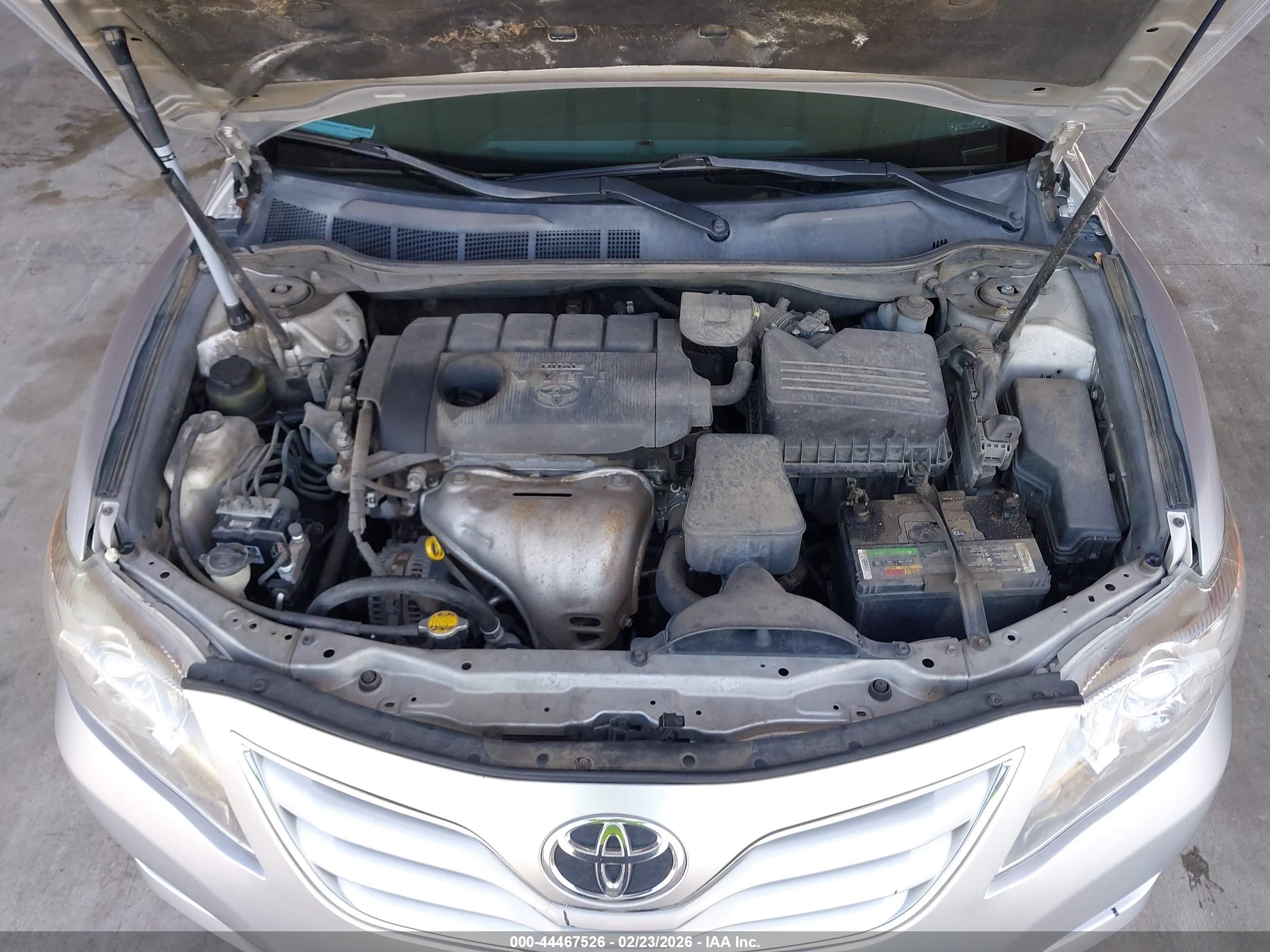 TOYOTA CAMRY image 10