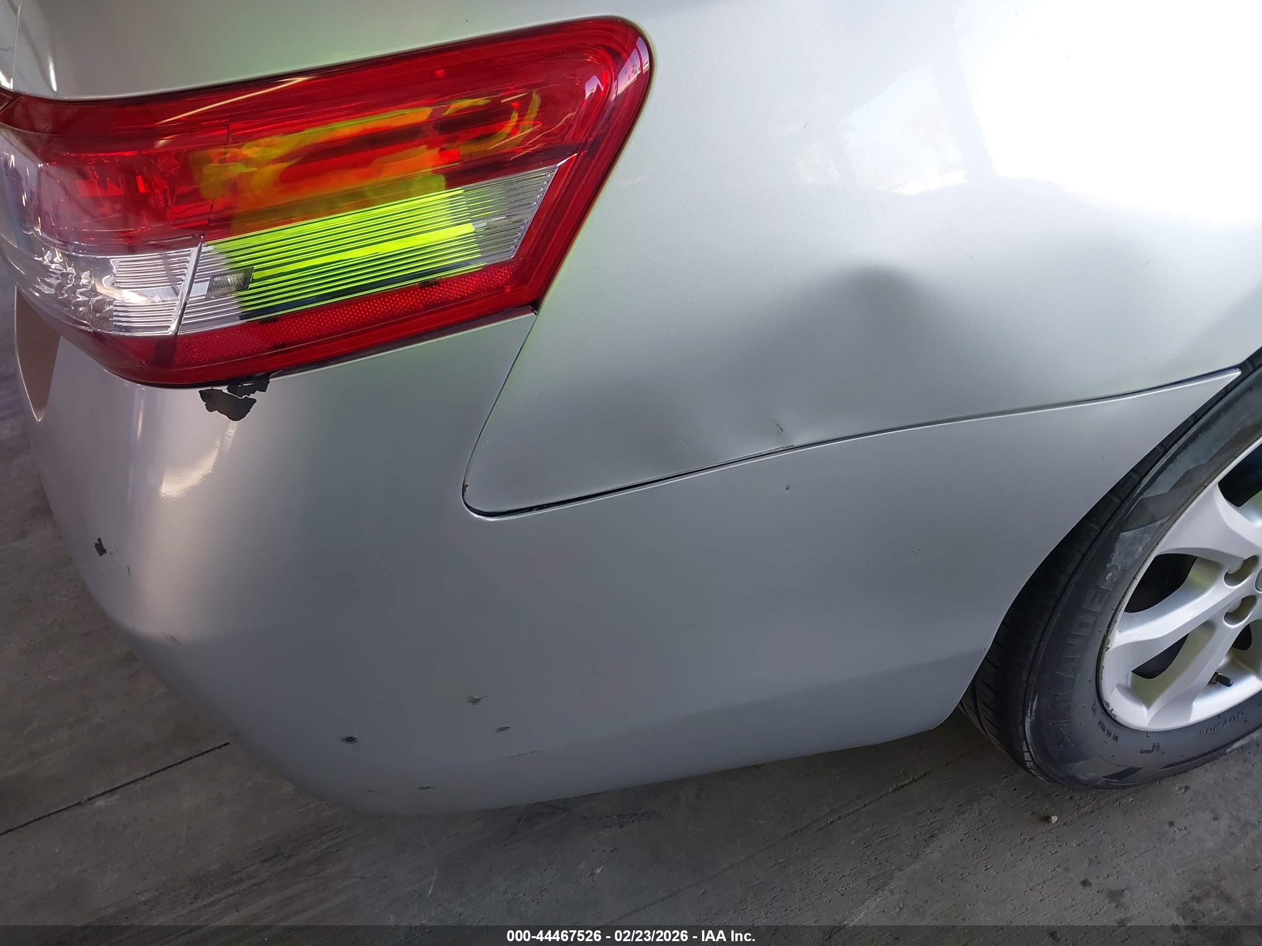 TOYOTA CAMRY image 6