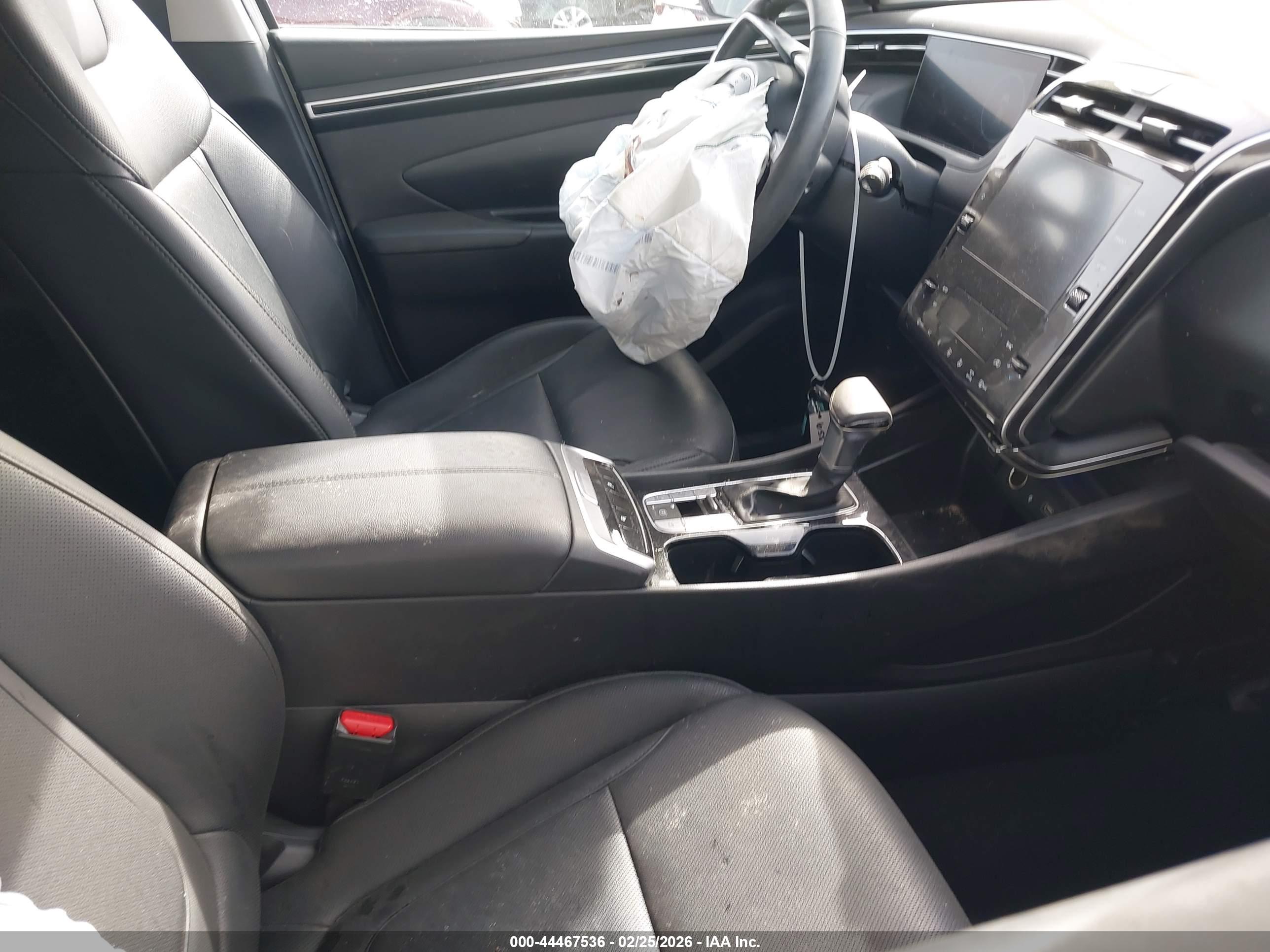 HYUNDAI TUCSON image 5