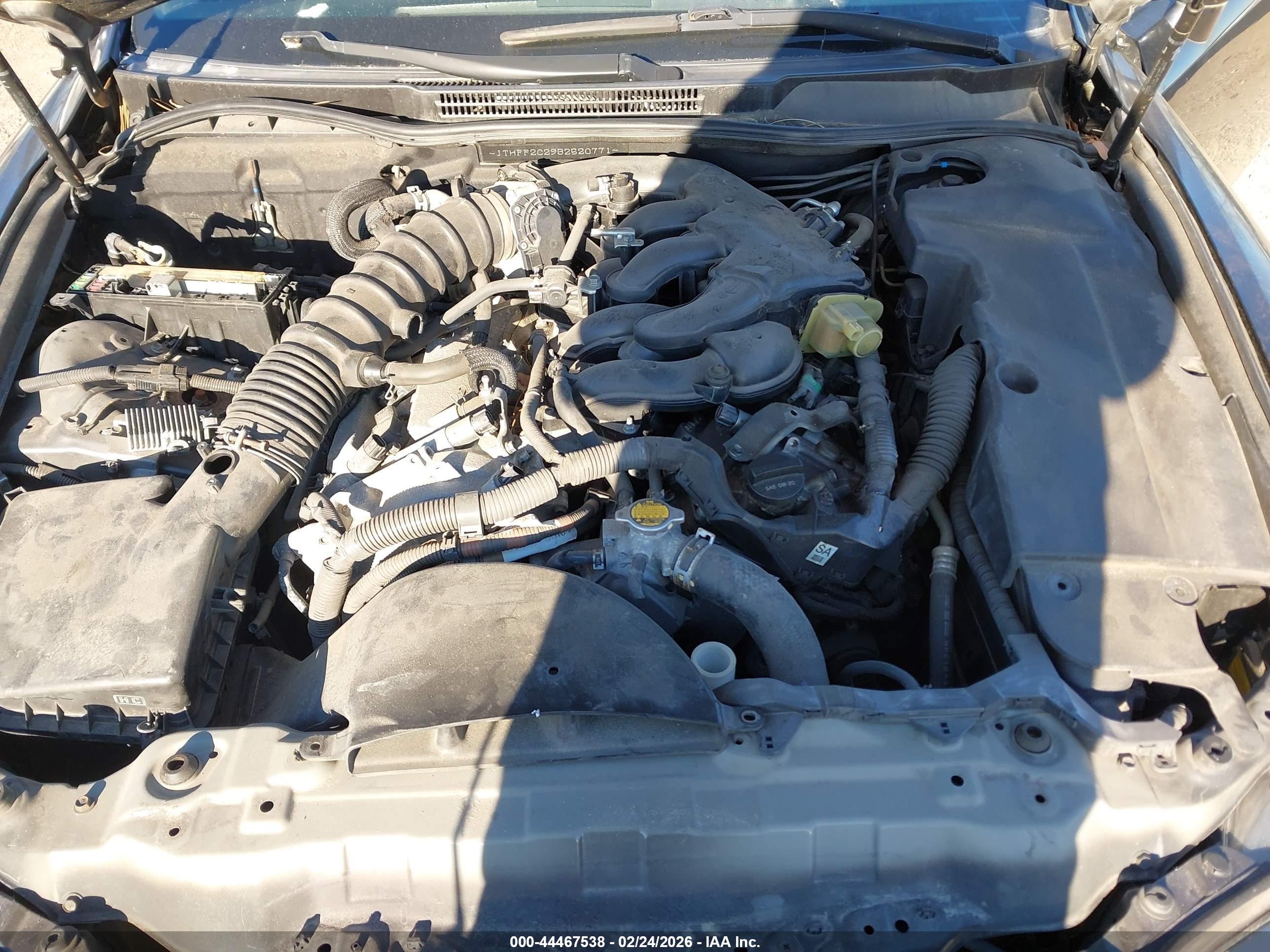 LEXUS IS image 10