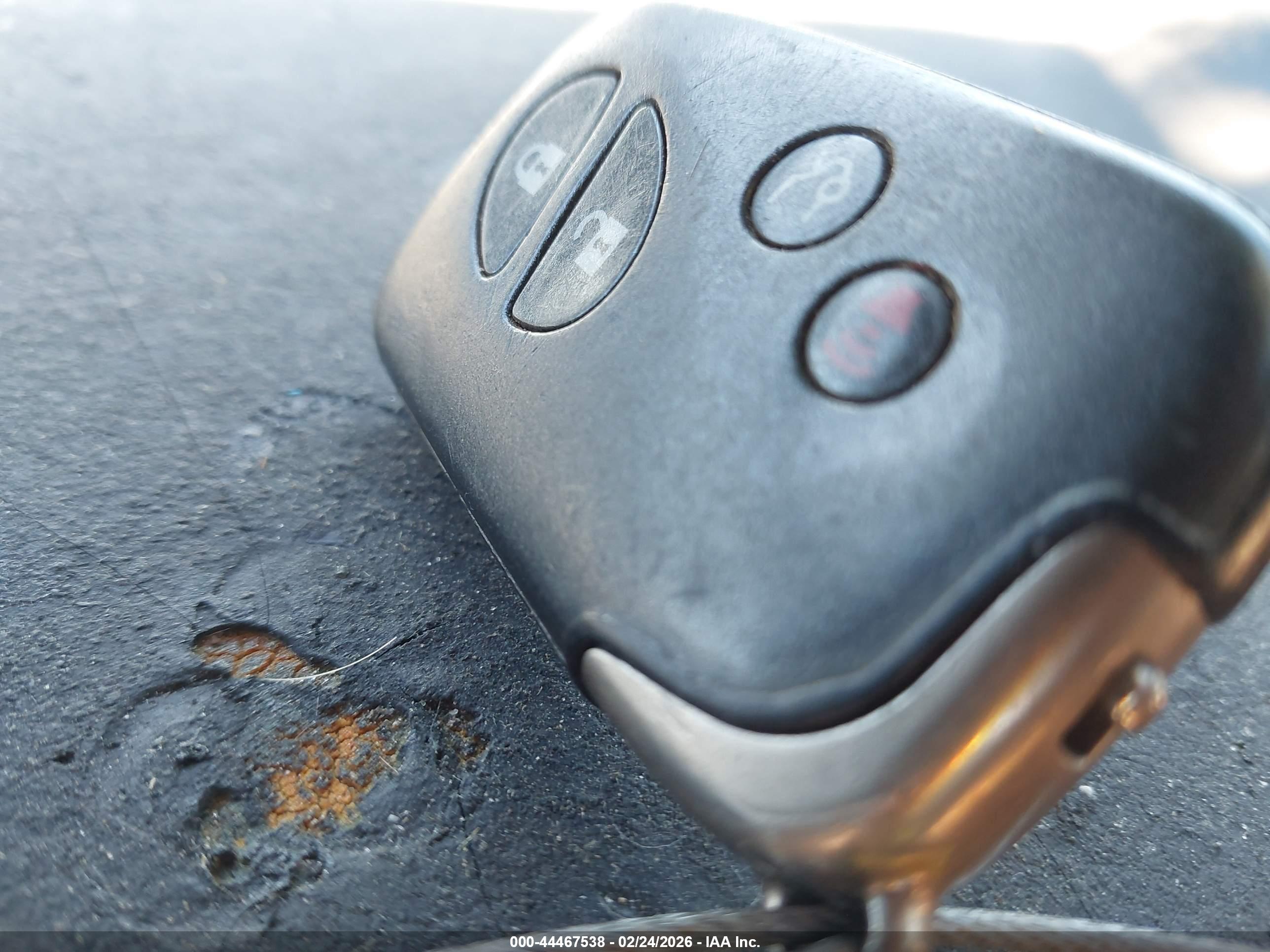 LEXUS IS image 11