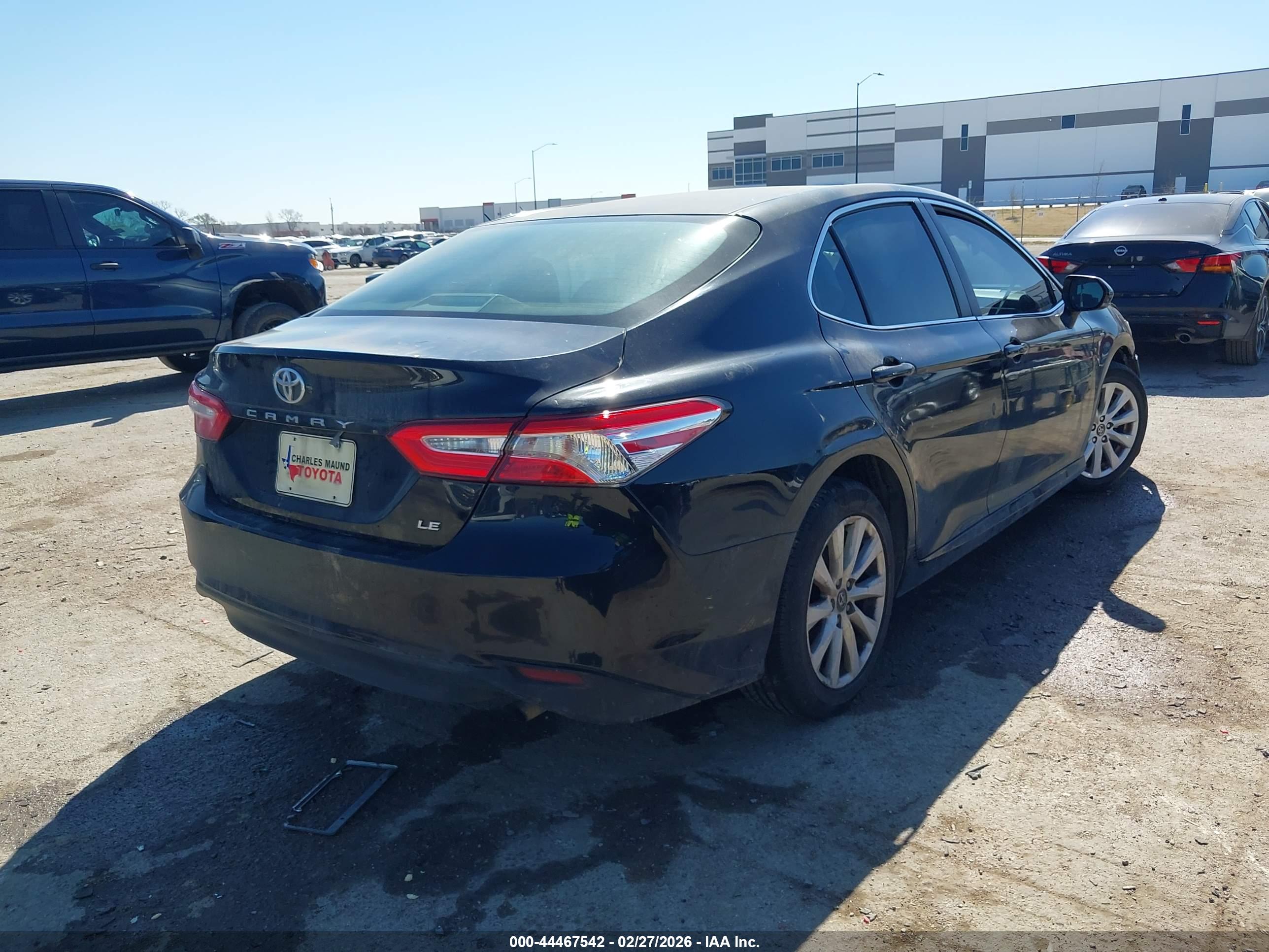 TOYOTA CAMRY image 4