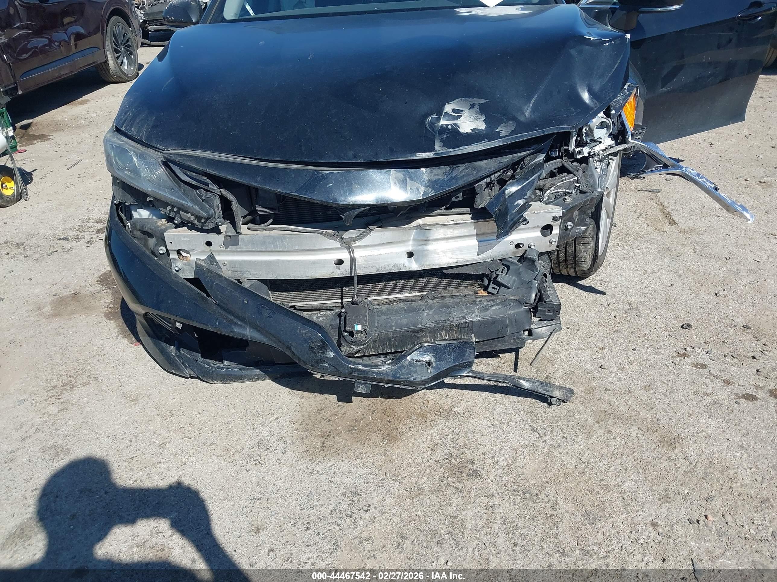 TOYOTA CAMRY image 6
