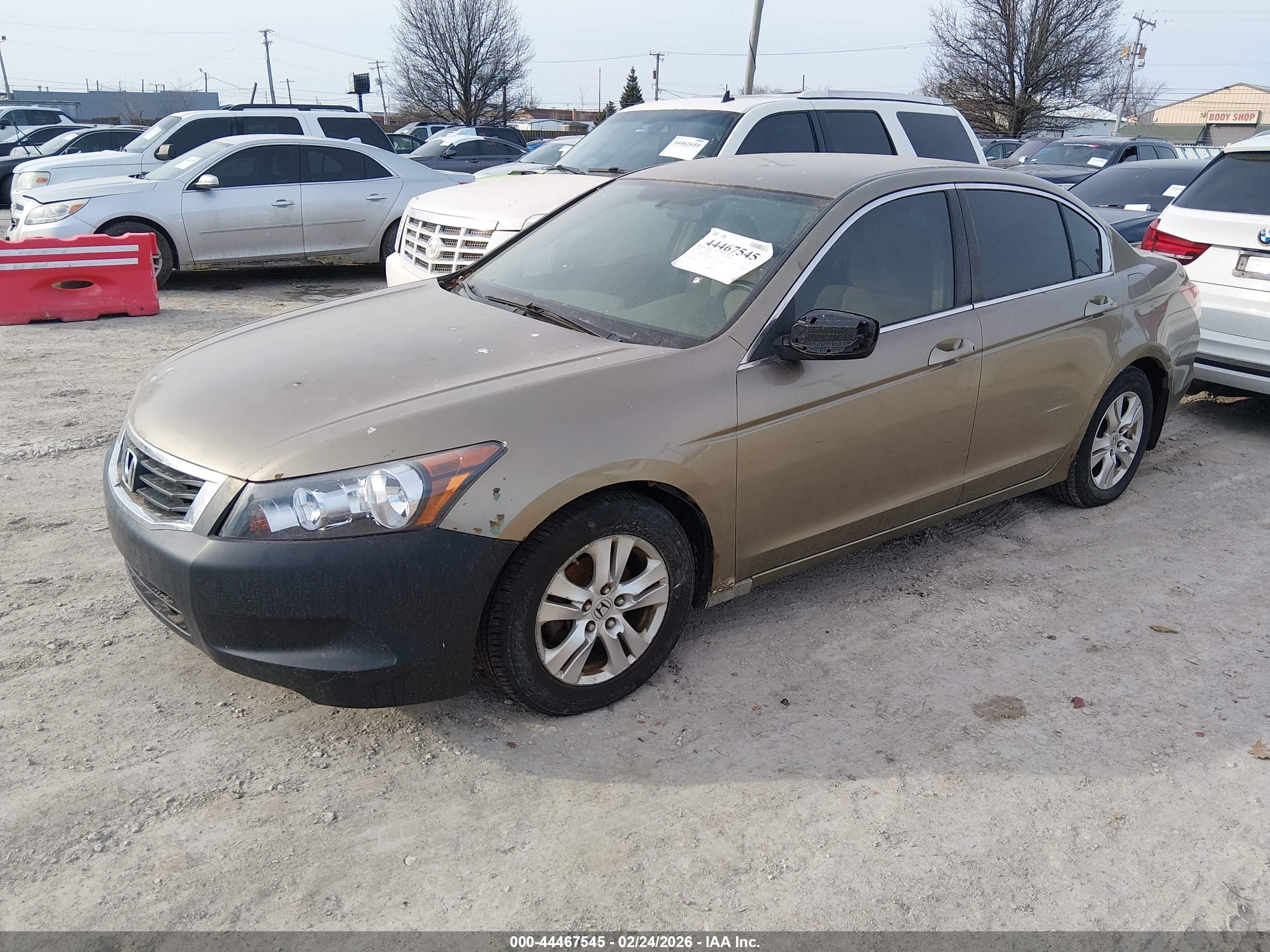 HONDA ACCORD image 2