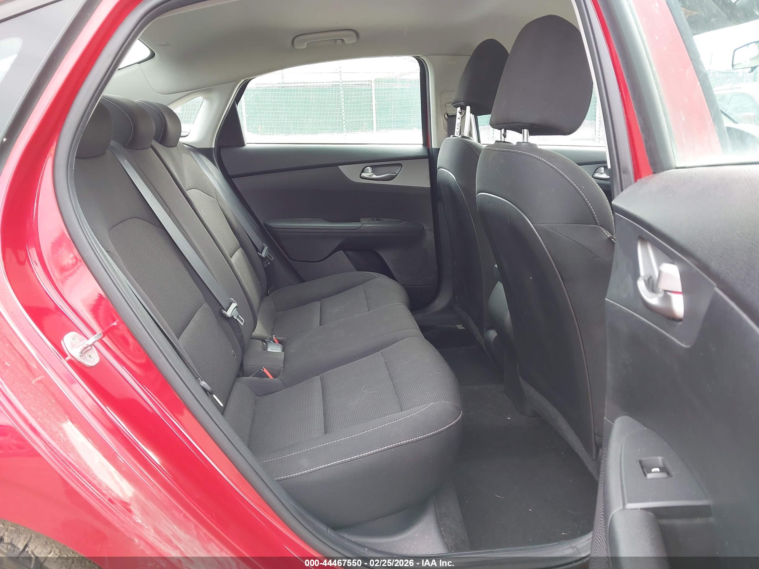KIA FORTE image 8