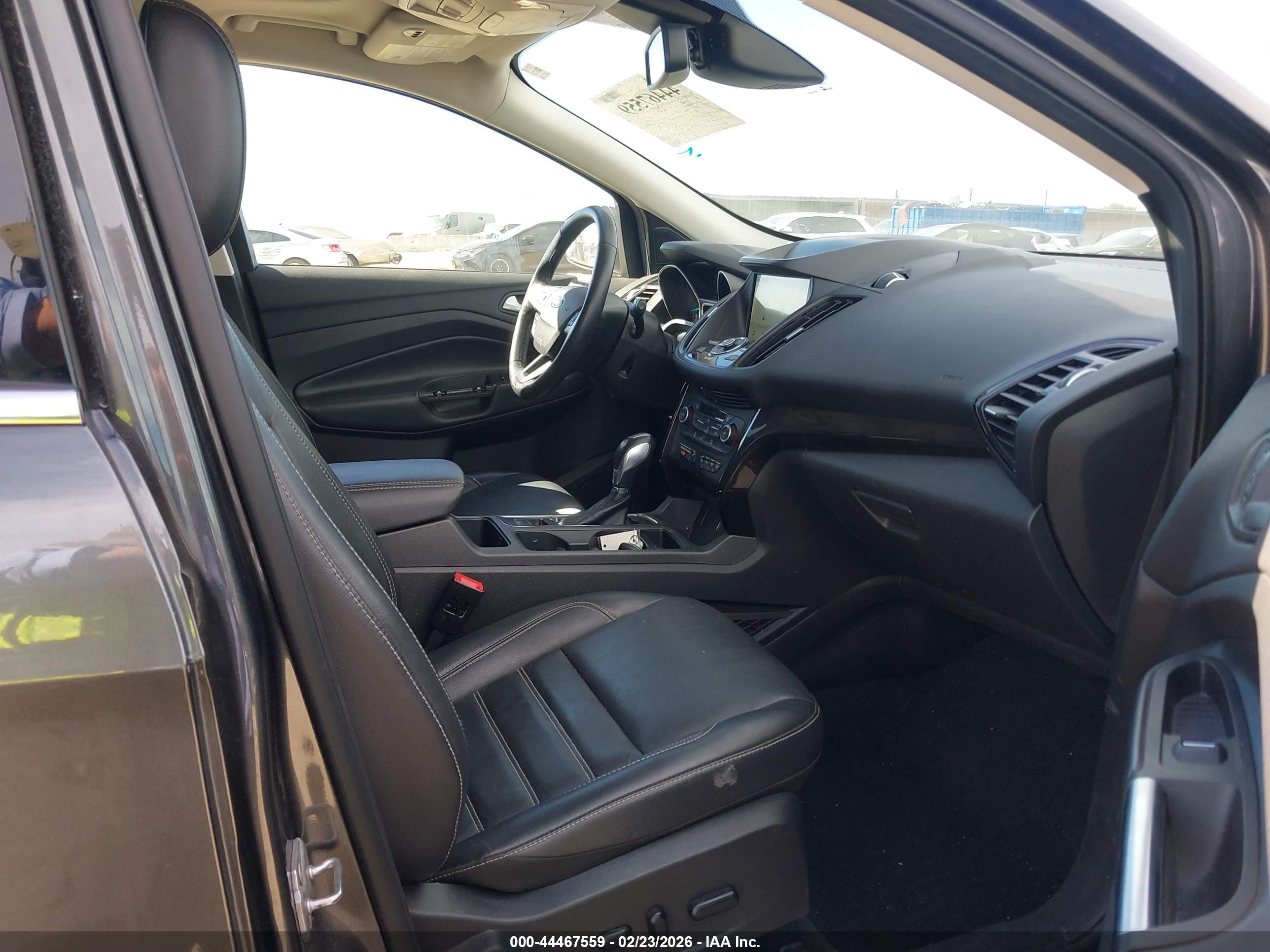 FORD ESCAPE image 5