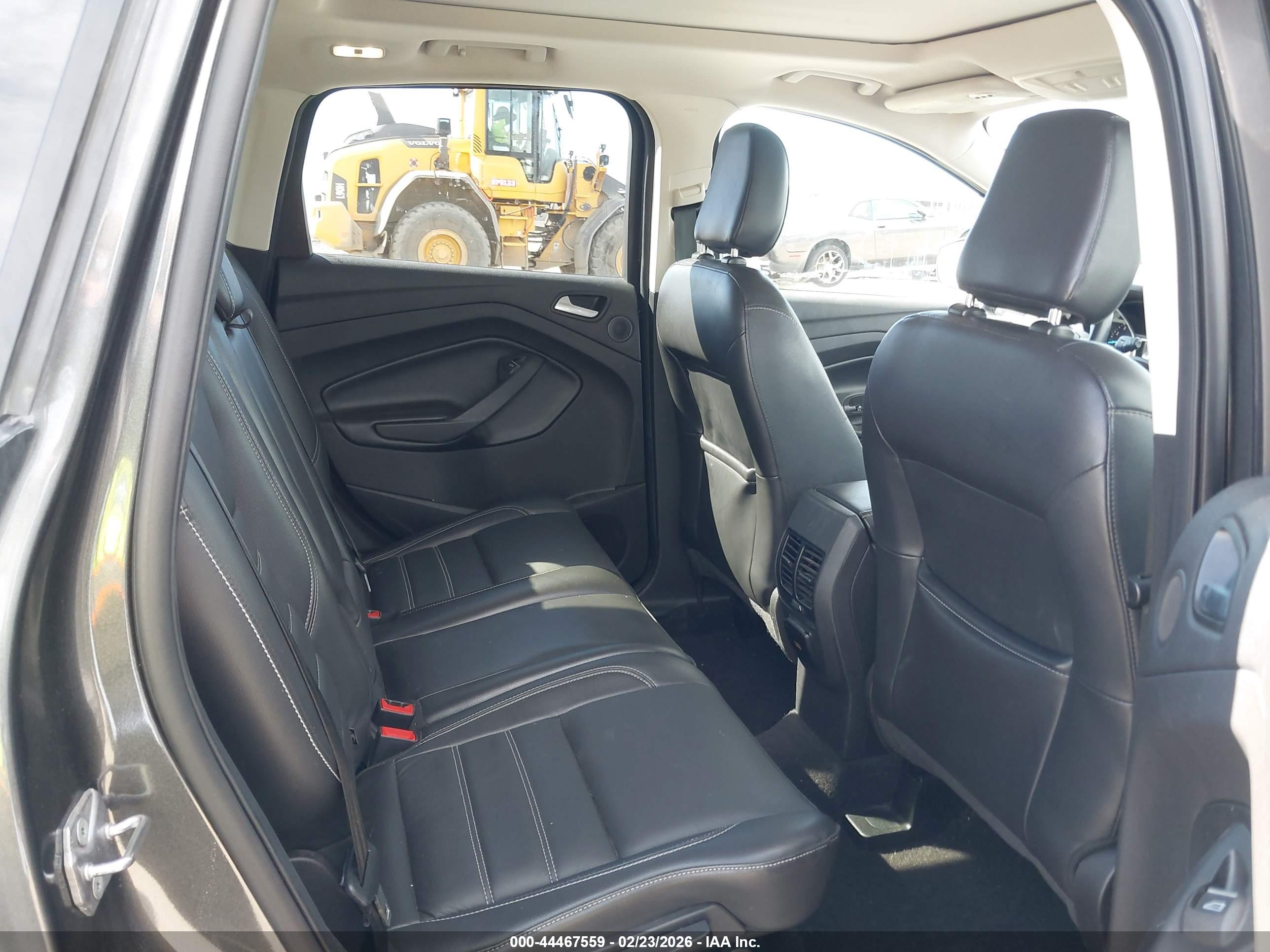 FORD ESCAPE image 8