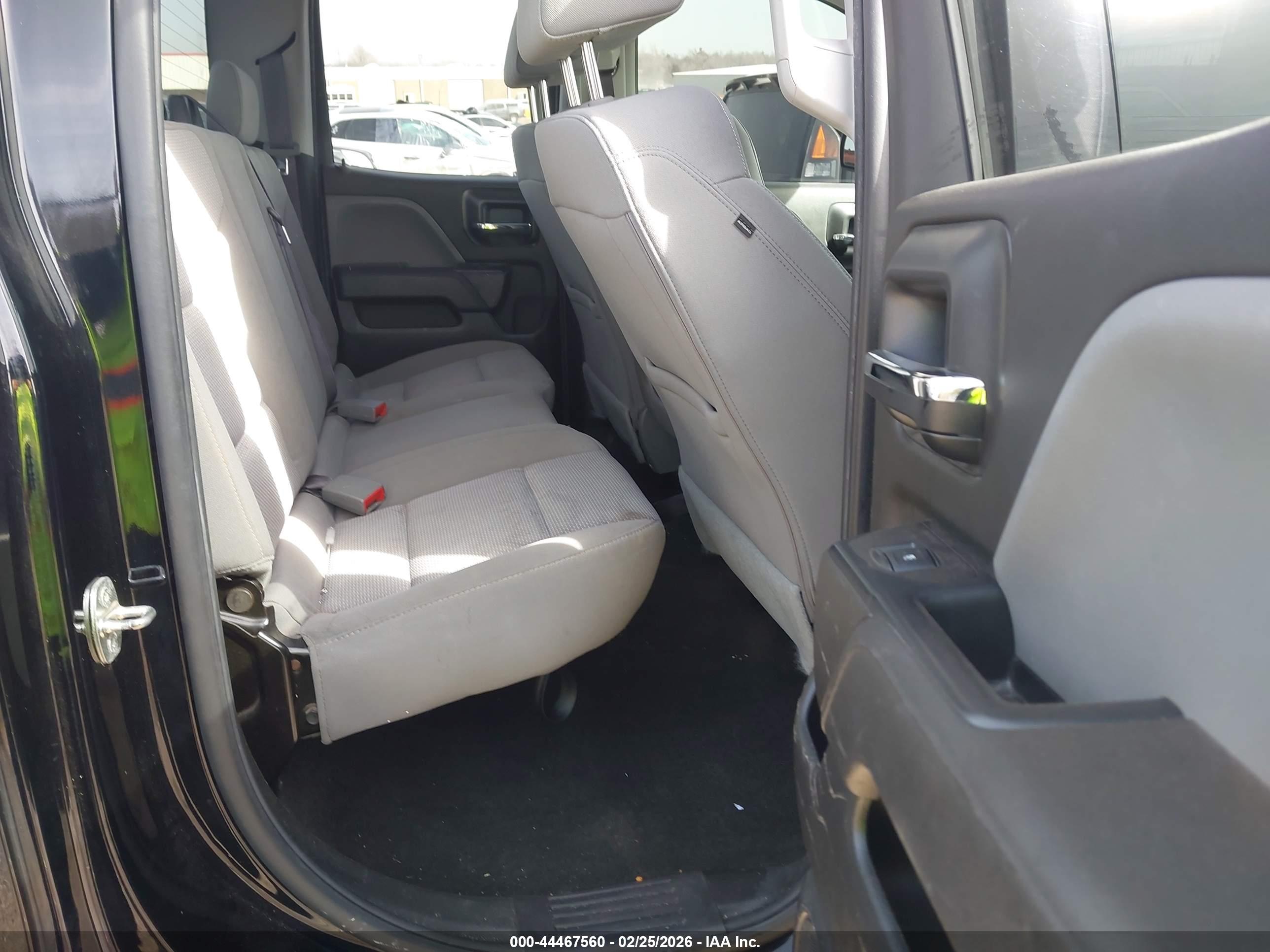 CHEVROLET SILVERADO image 8