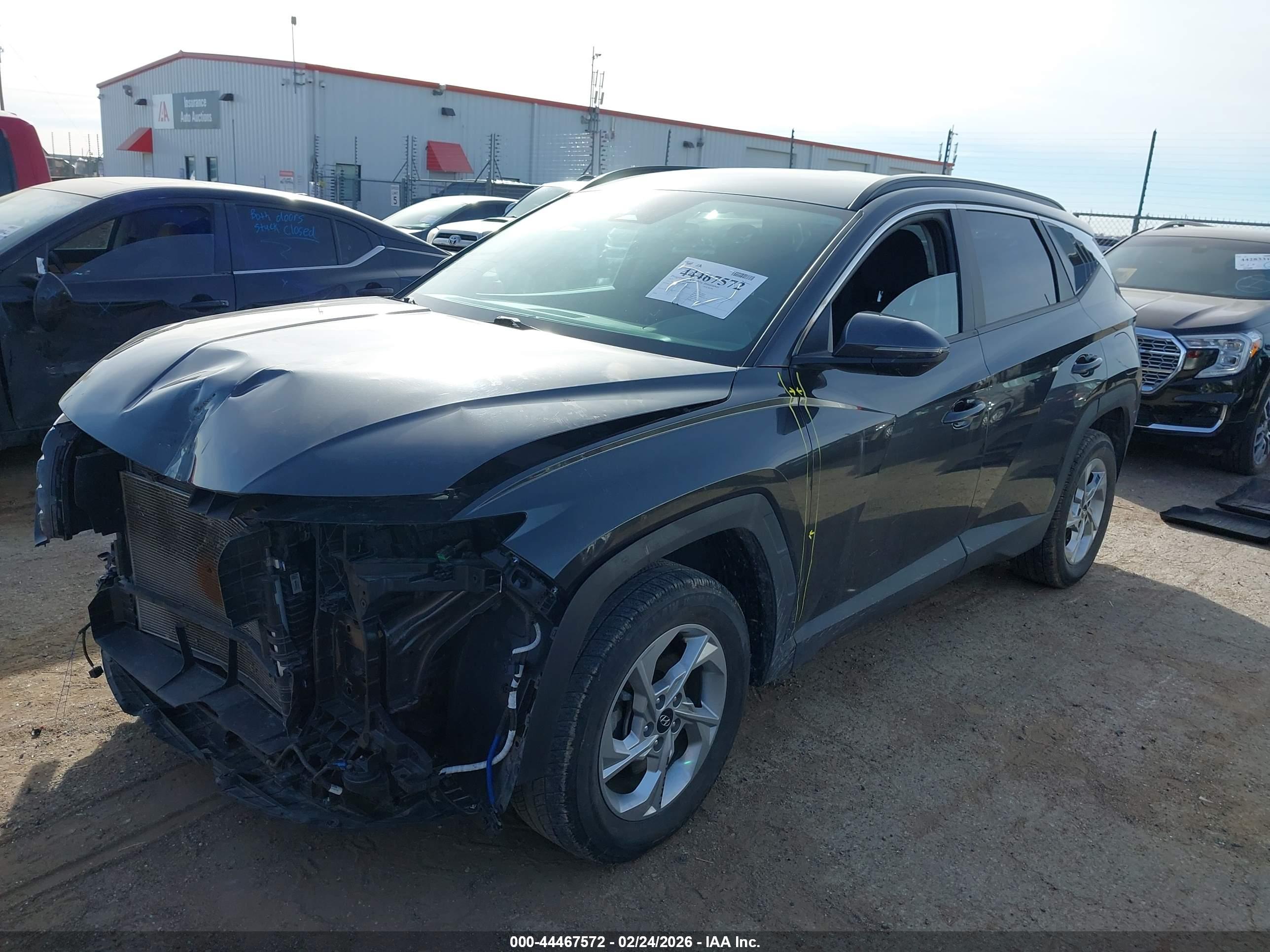 HYUNDAI TUCSON image 2
