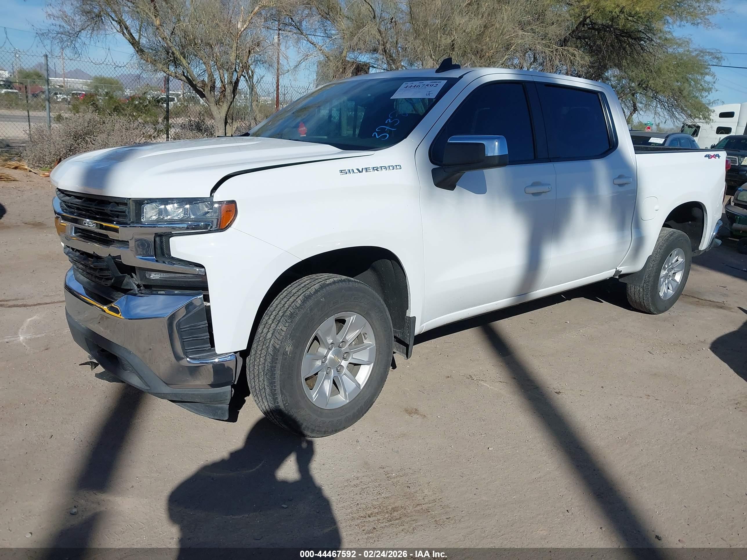 CHEVROLET SILVERADO image 2