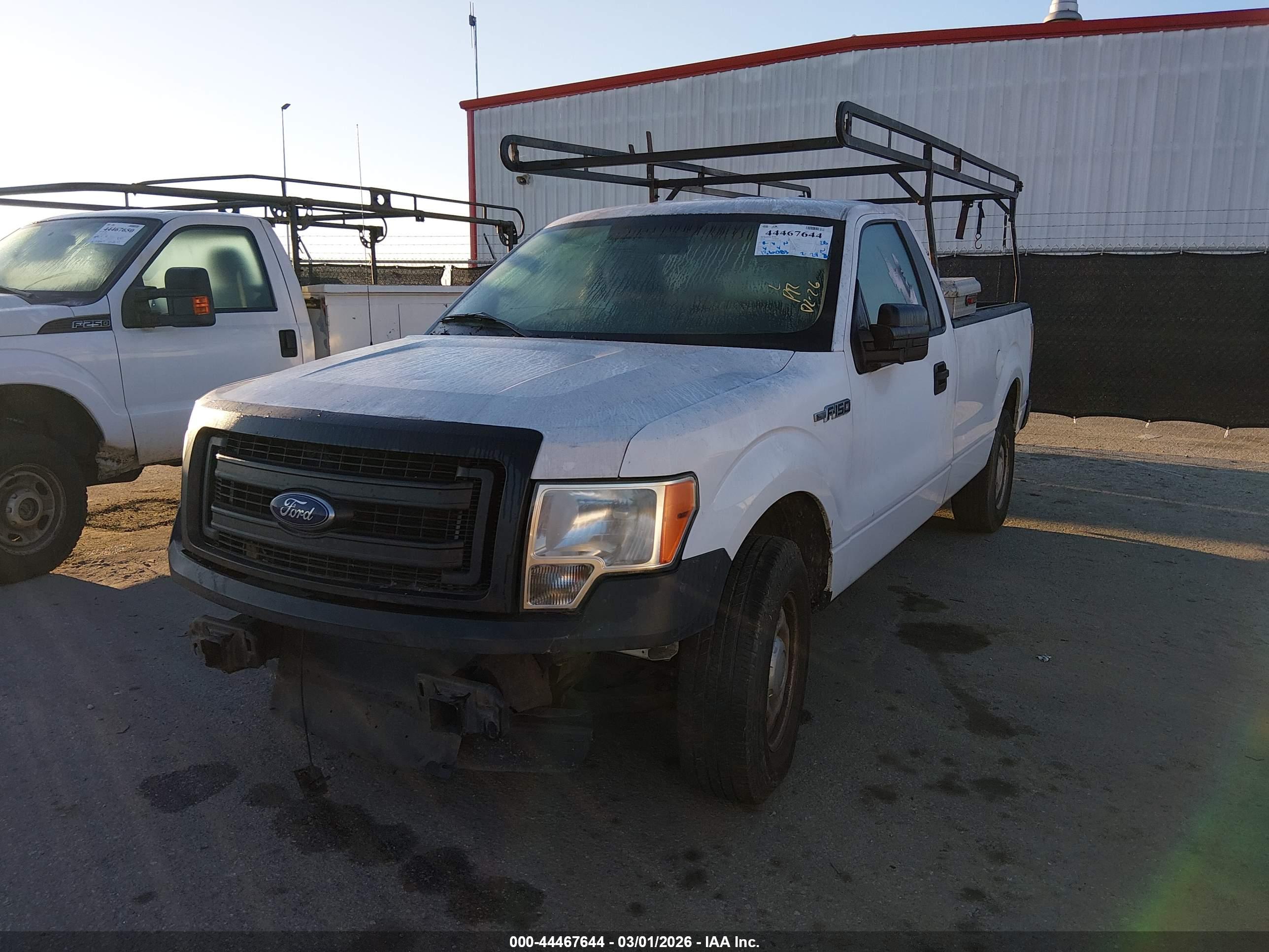 FORD F-150 image 2