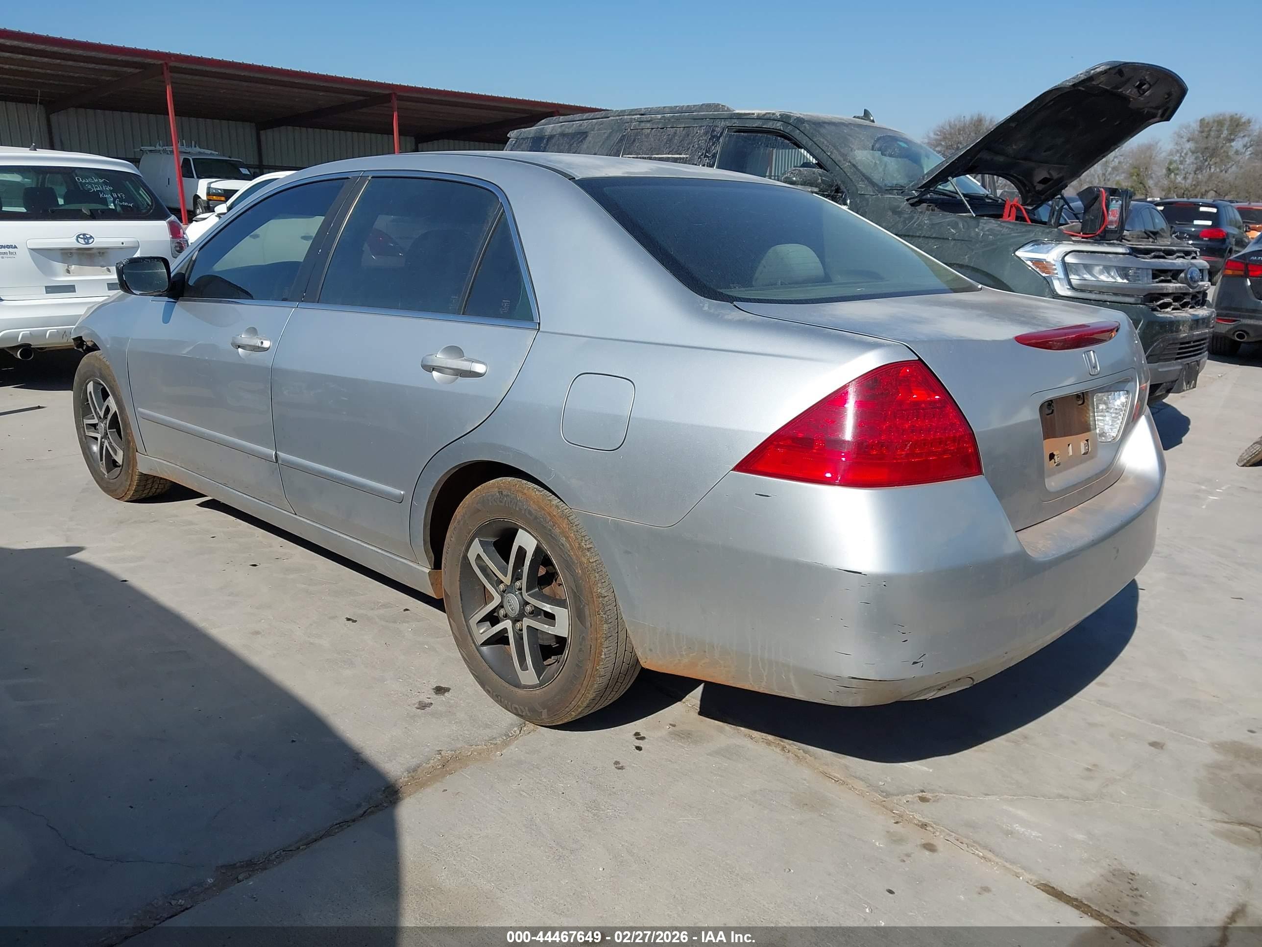 HONDA ACCORD image 3