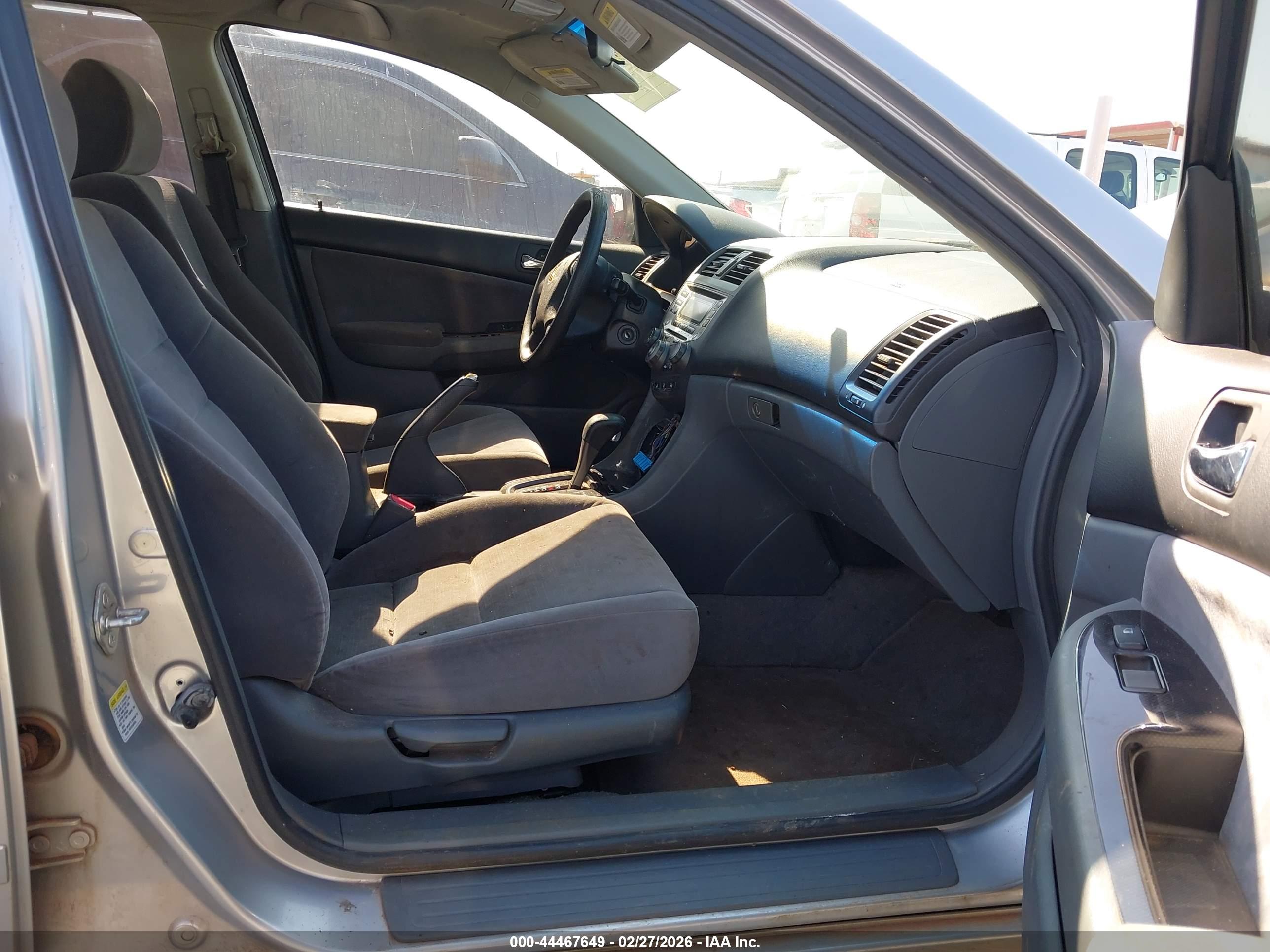 HONDA ACCORD image 5