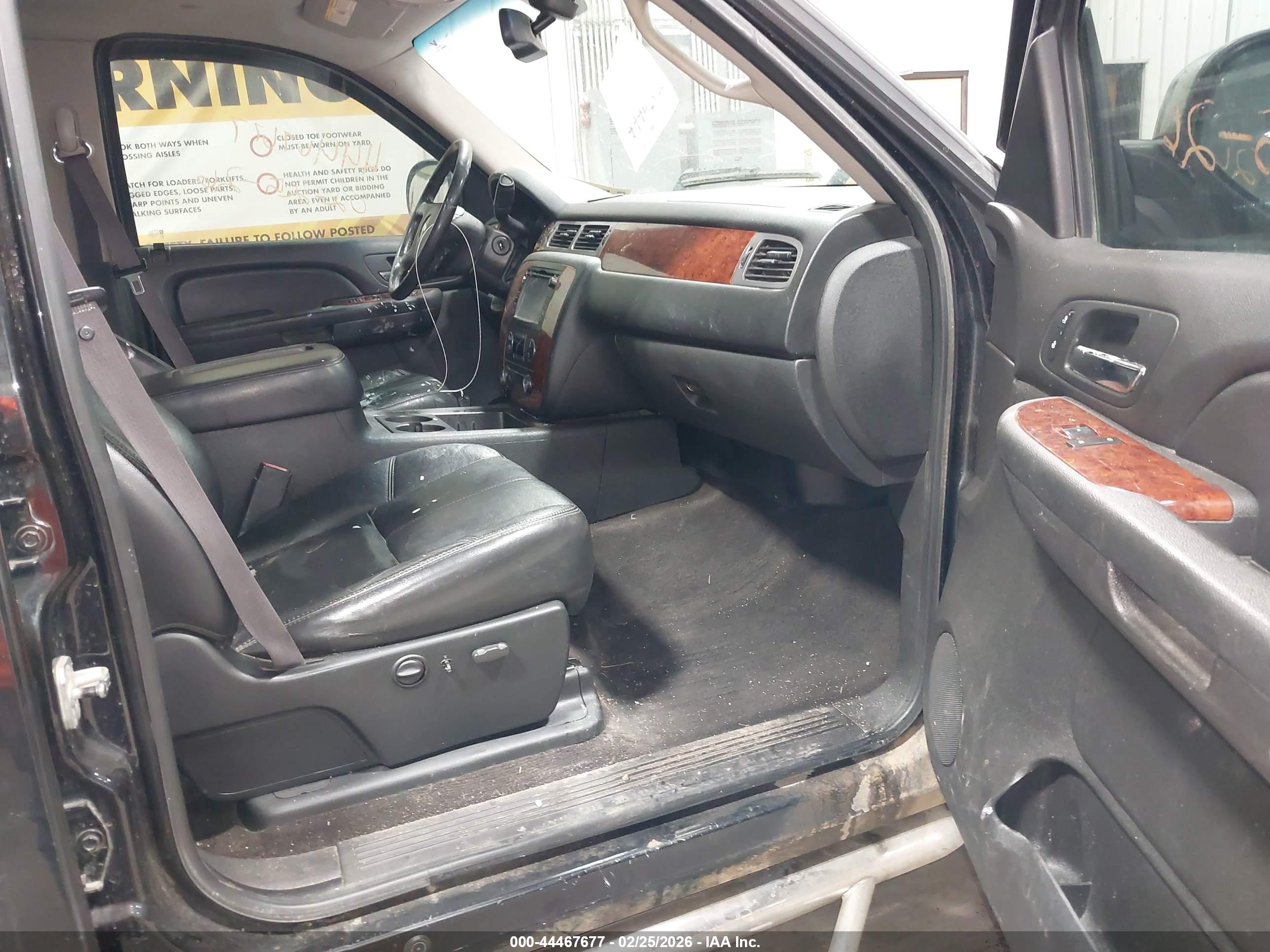 CHEVROLET SILVERADO image 5