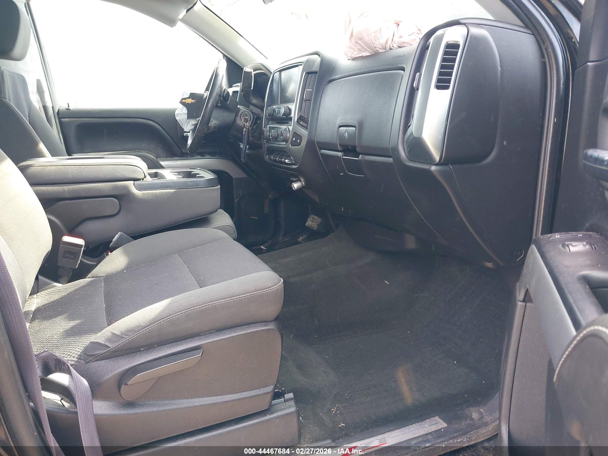 CHEVROLET SILVERADO image 5