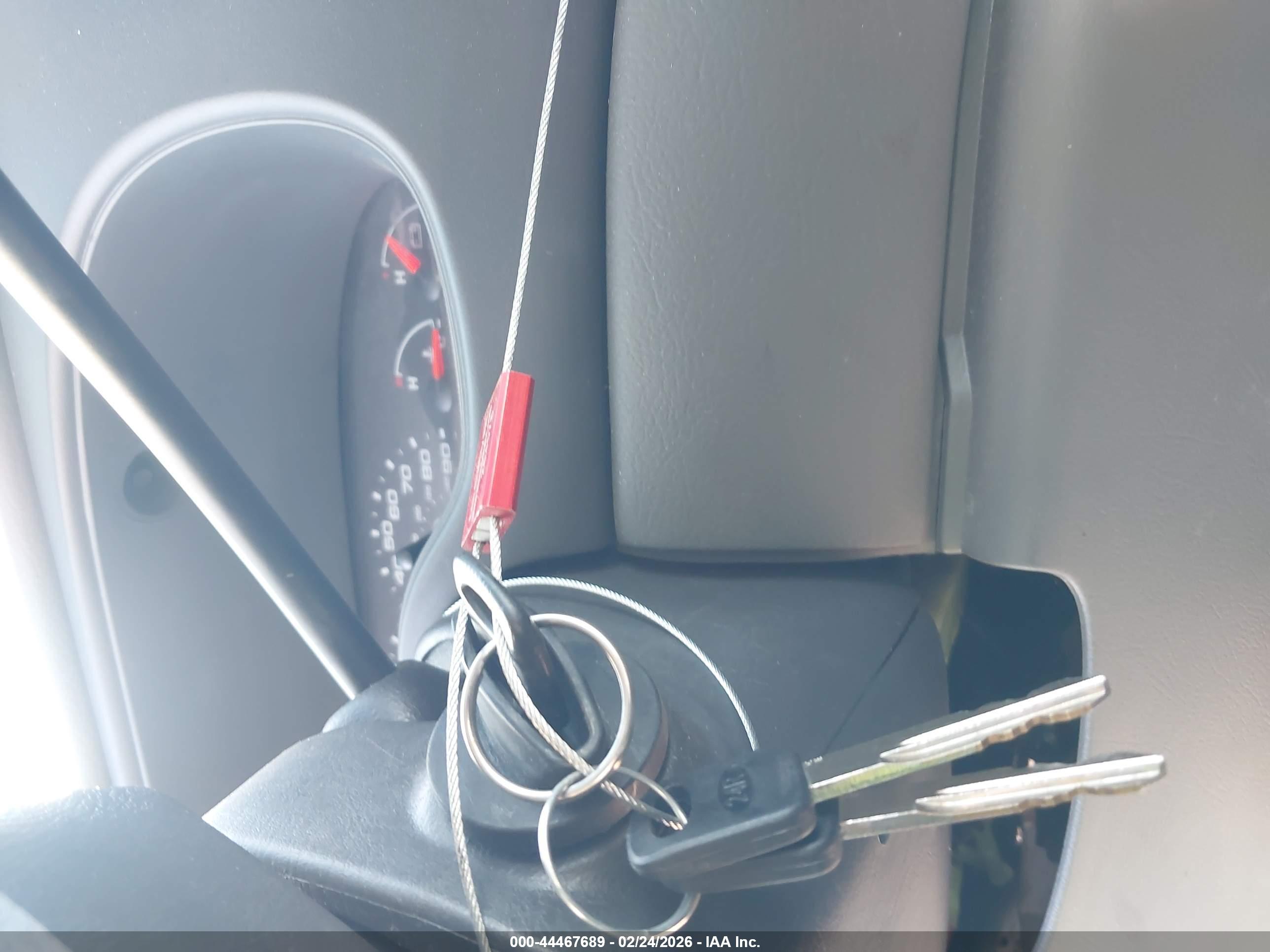 FORD E-150 image 11