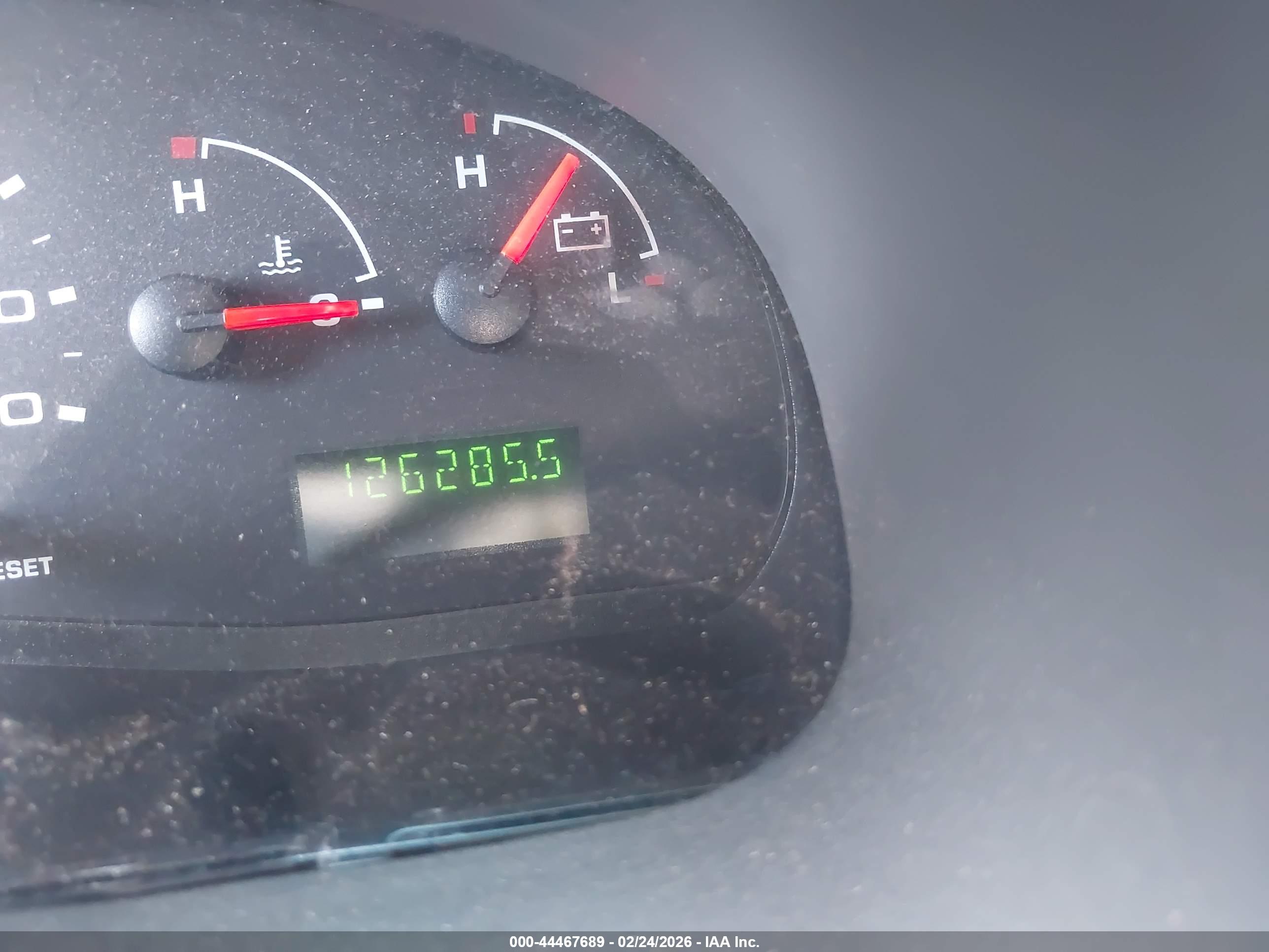 FORD E-150 image 7