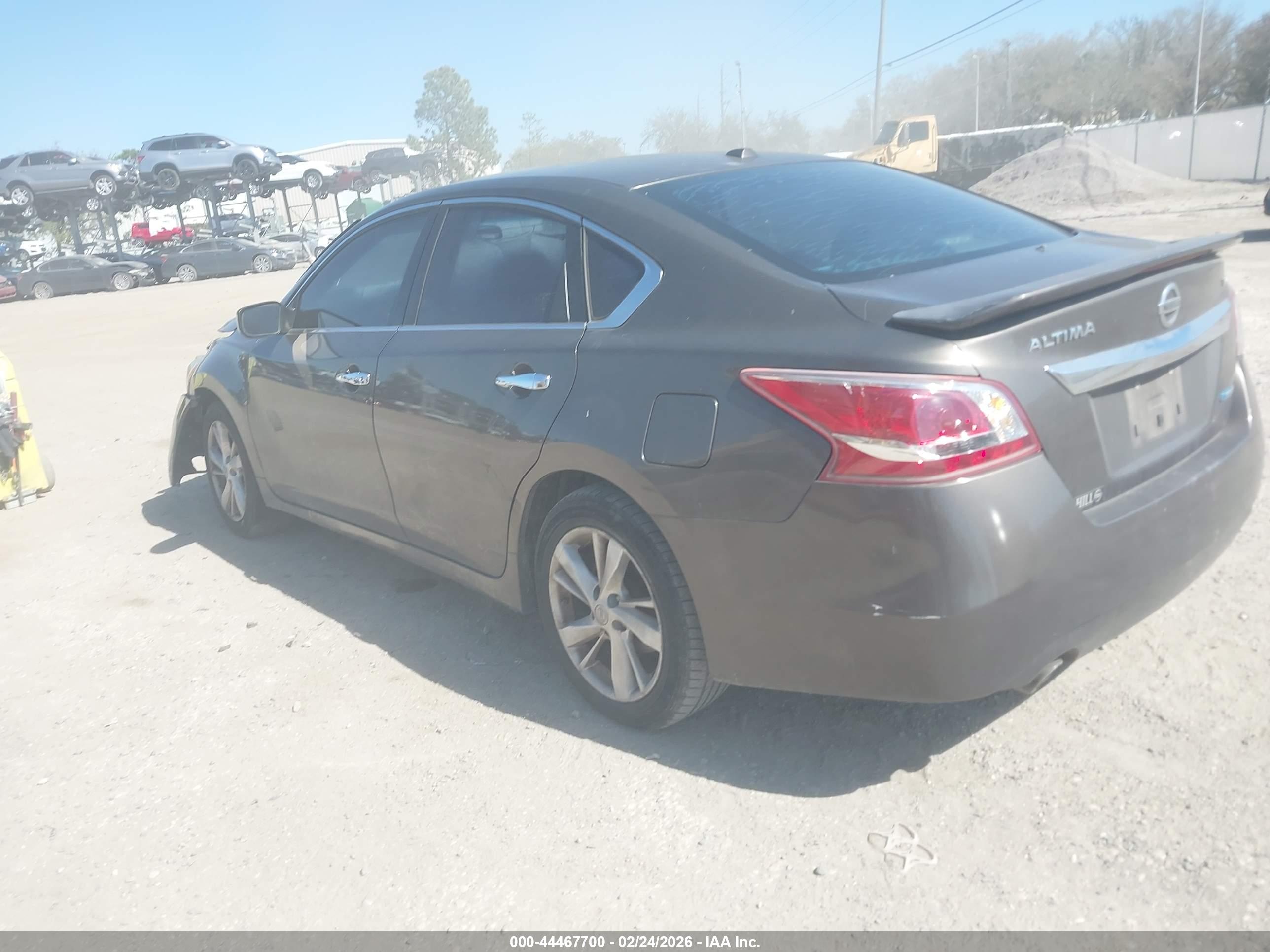 NISSAN ALTIMA image 3