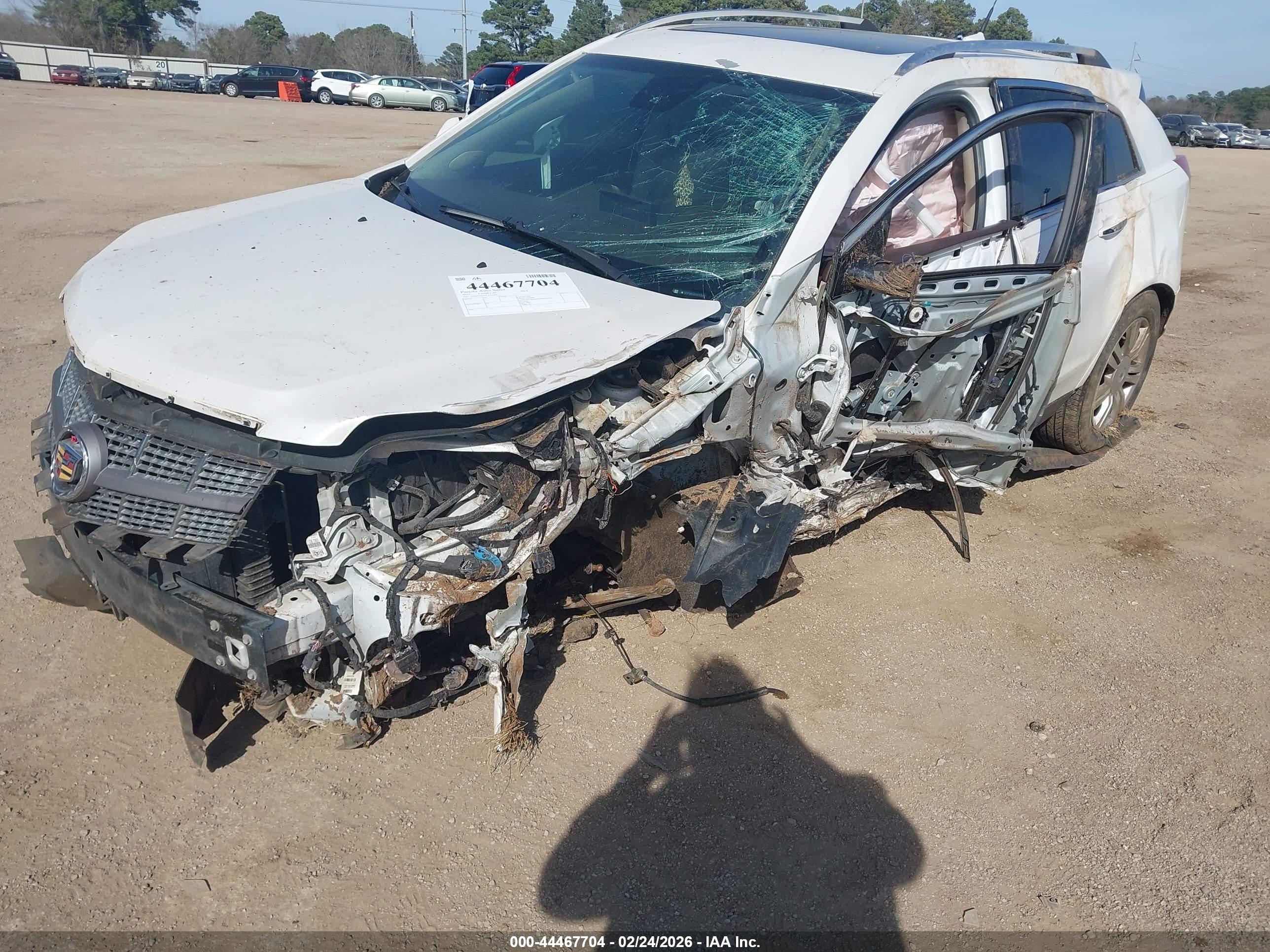 CADILLAC SRX image 6