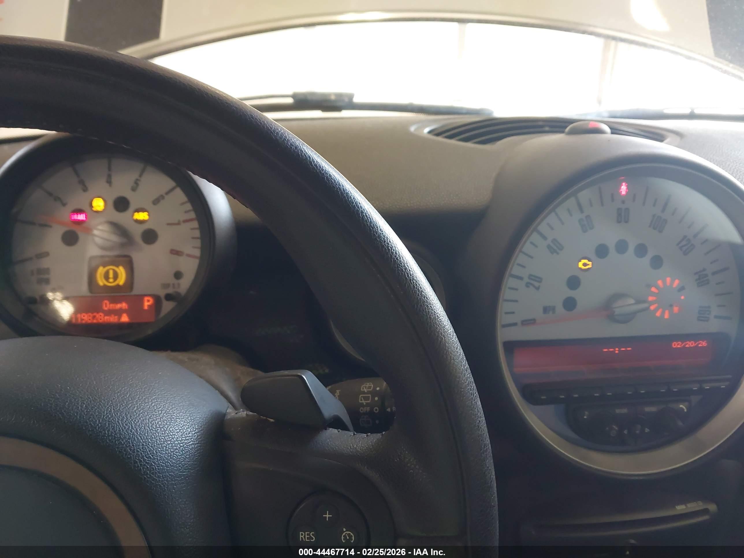 MINI CLUBMAN image 7