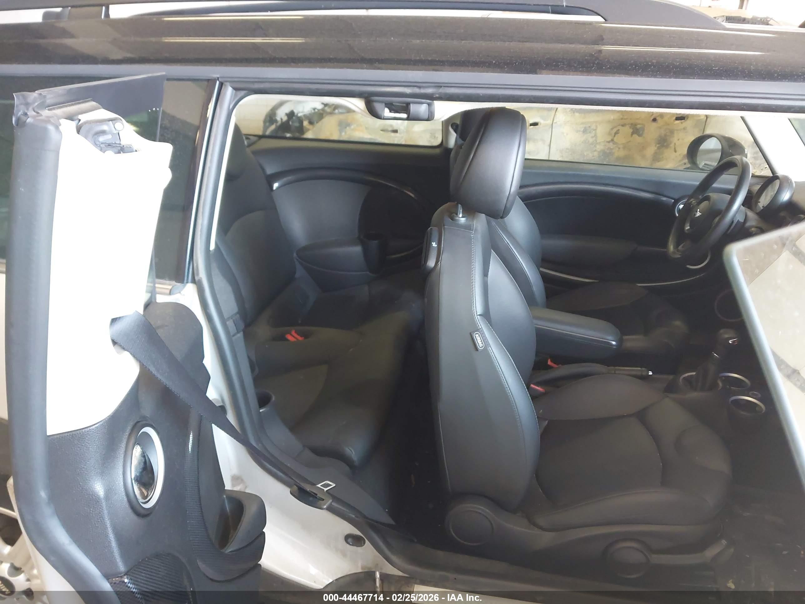 MINI CLUBMAN image 8