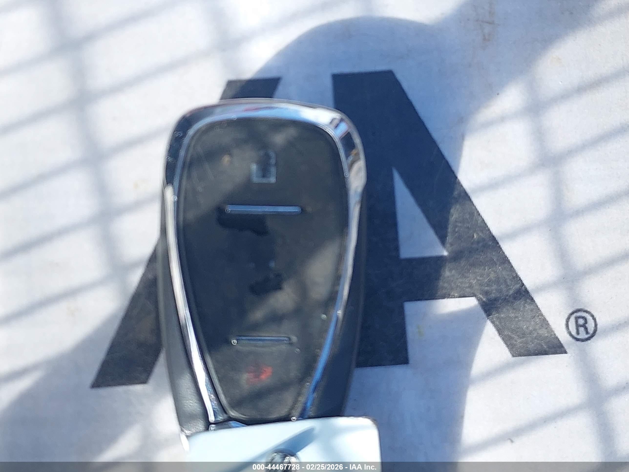 CHEVROLET EQUINOX image 11