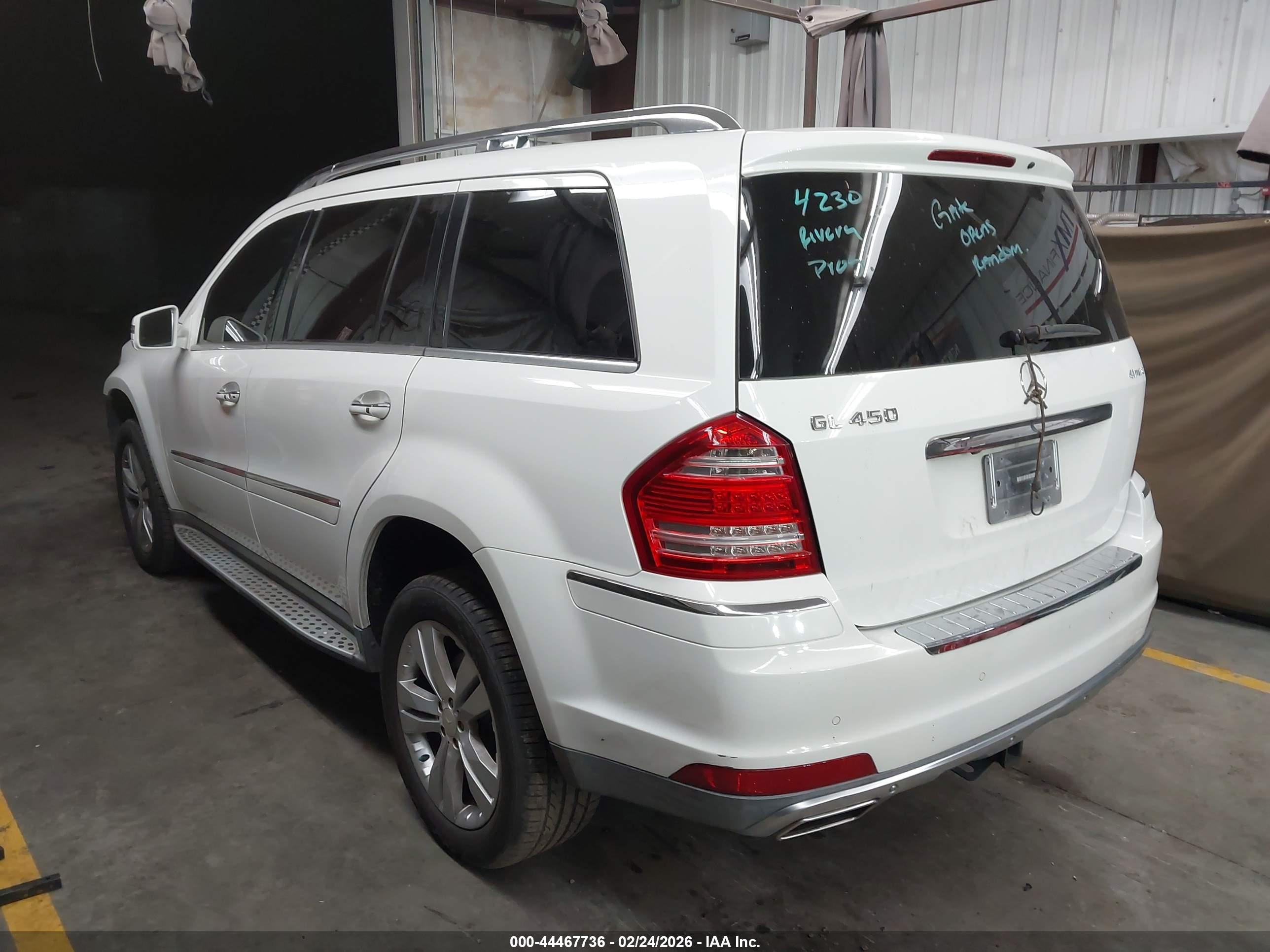 MERCEDES-BENZ GL image 3