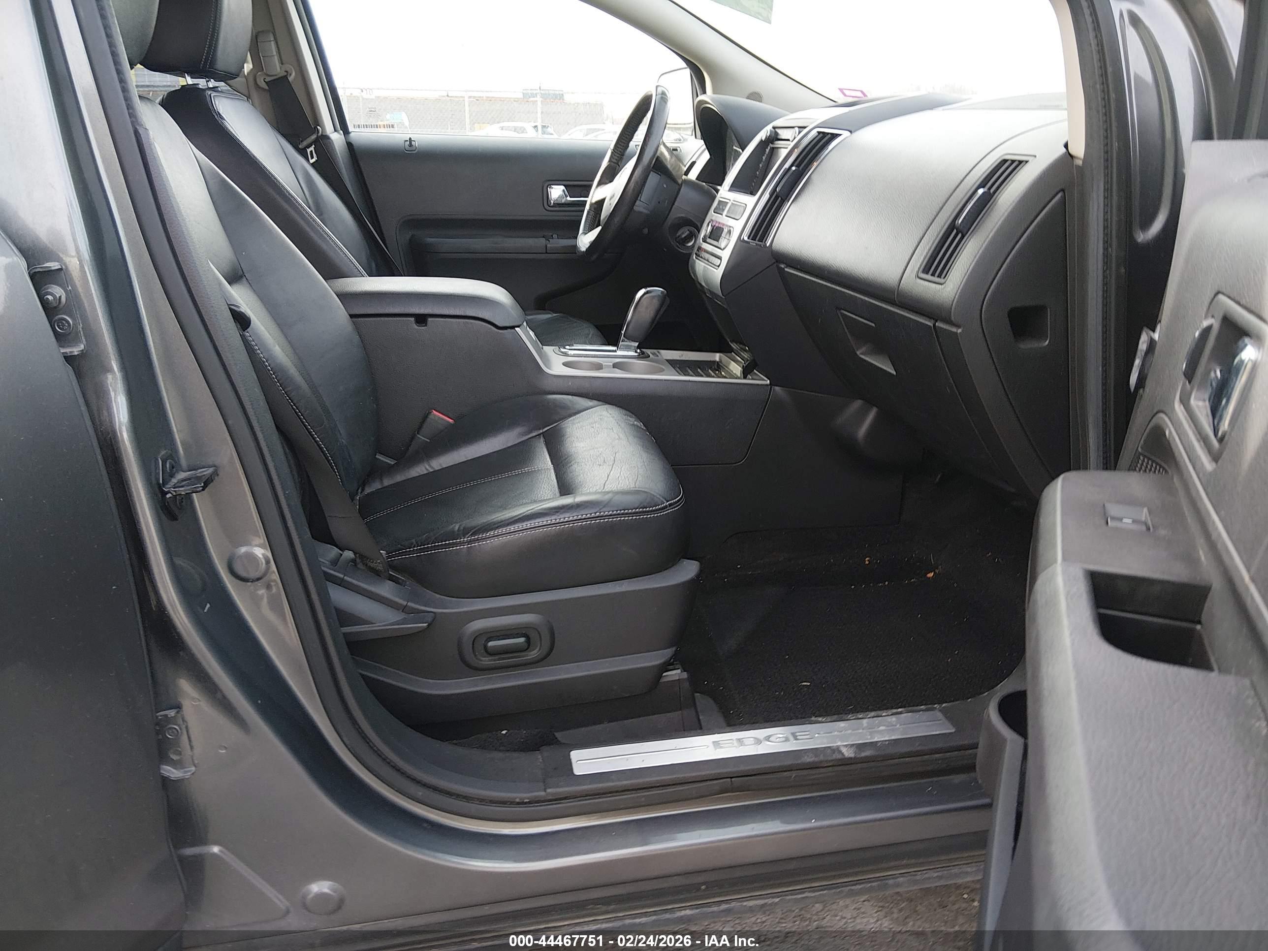FORD EDGE image 5