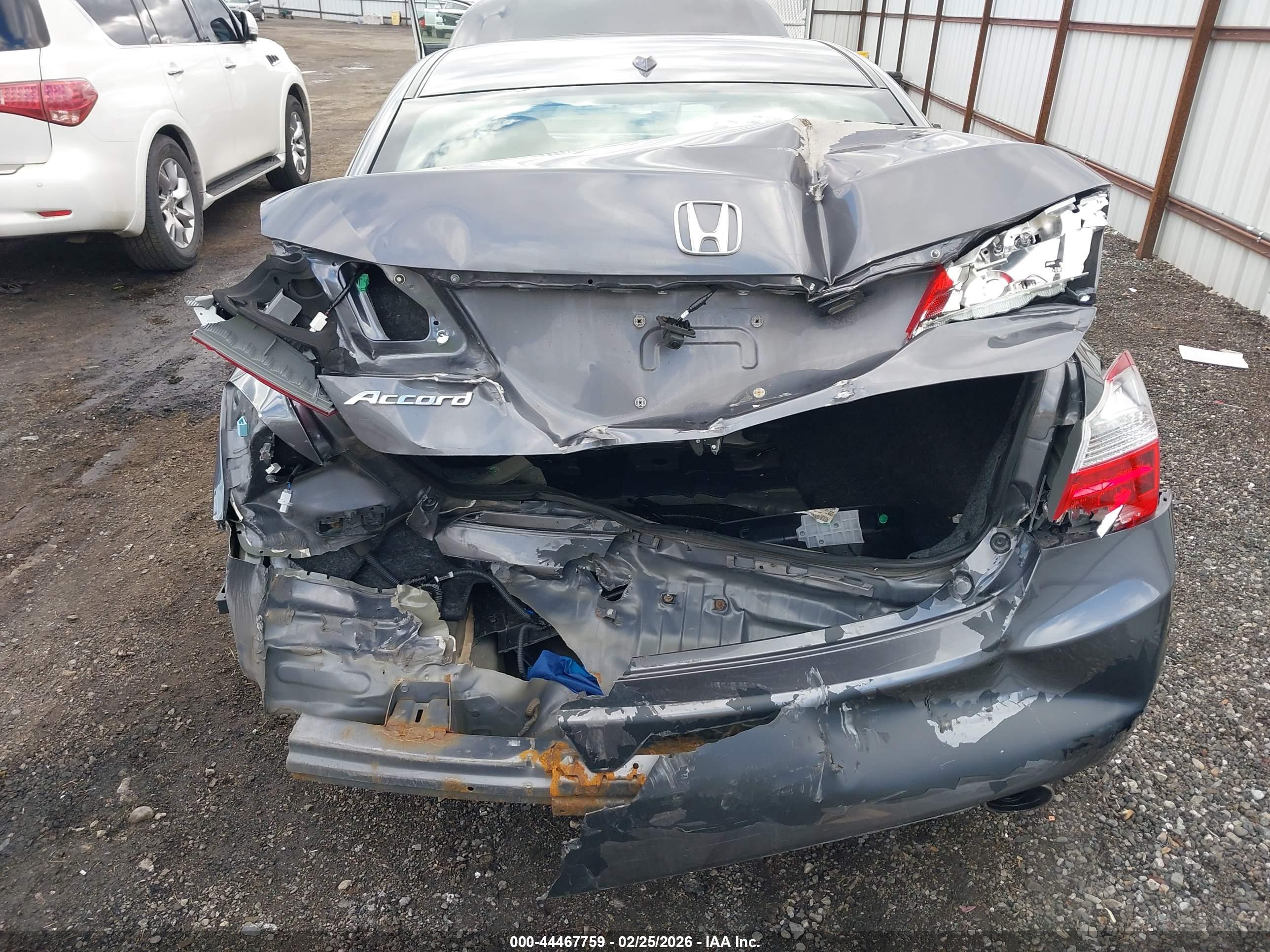 HONDA ACCORD image 6