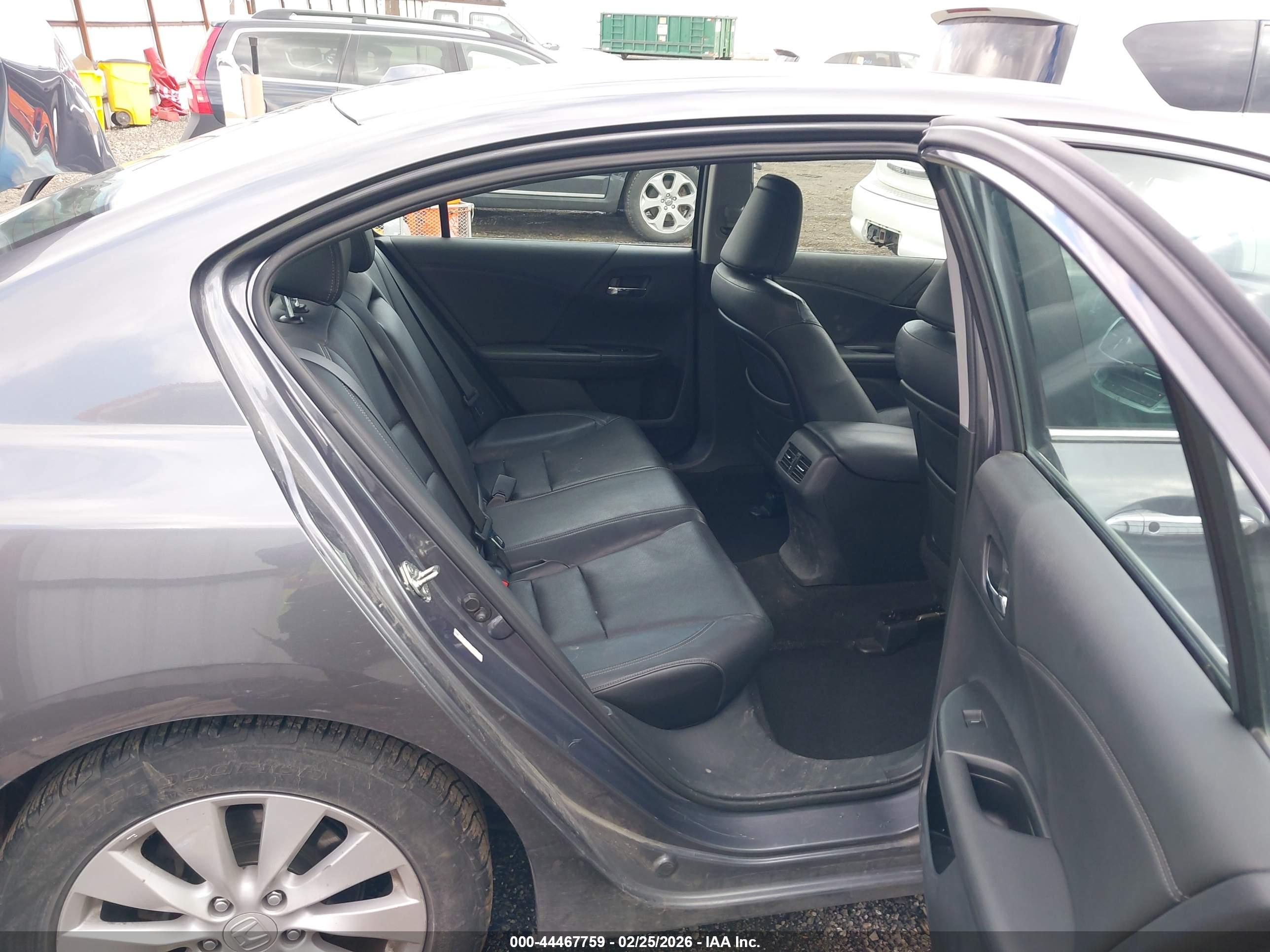 HONDA ACCORD image 8
