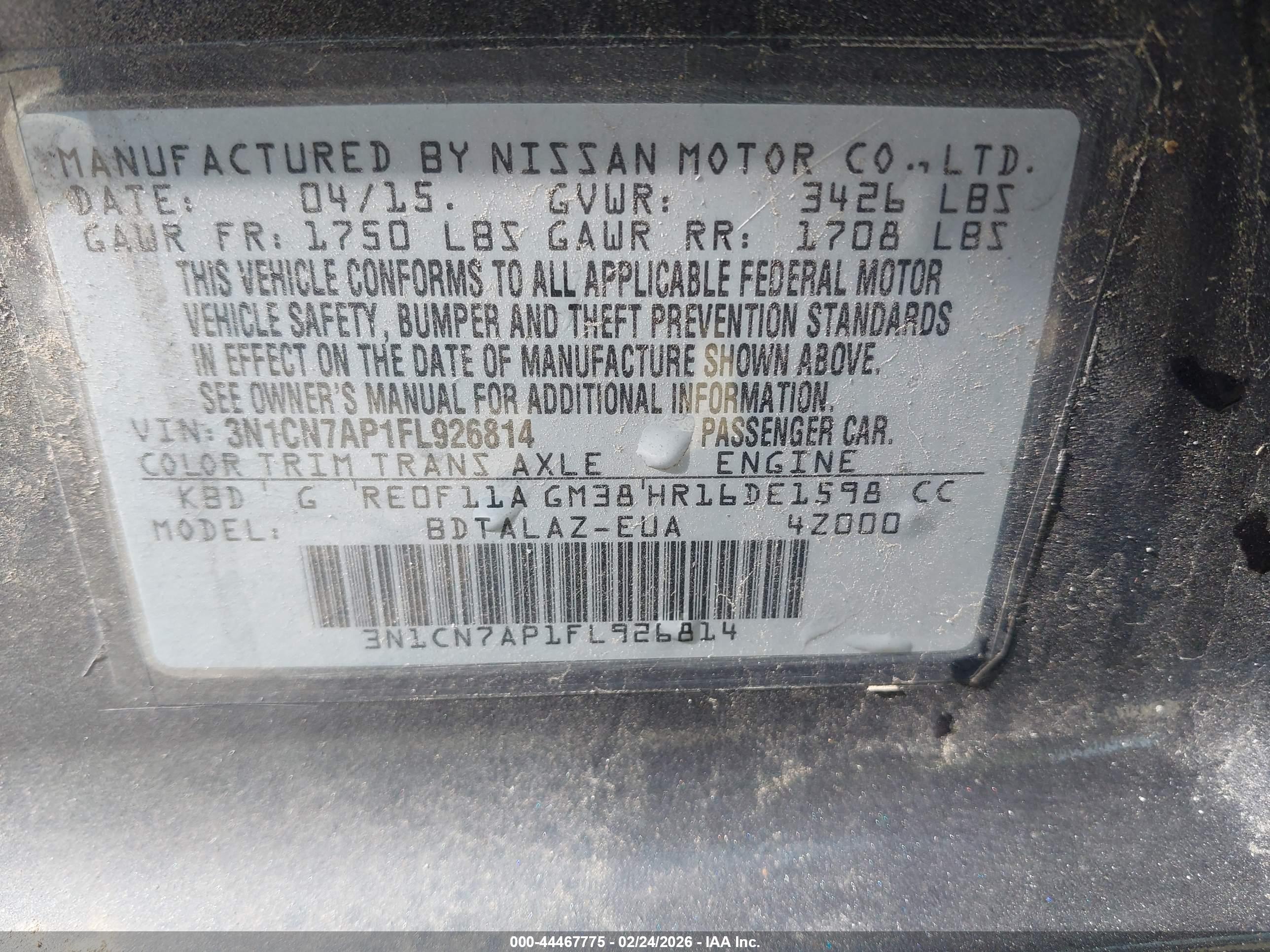 NISSAN VERSA image 9