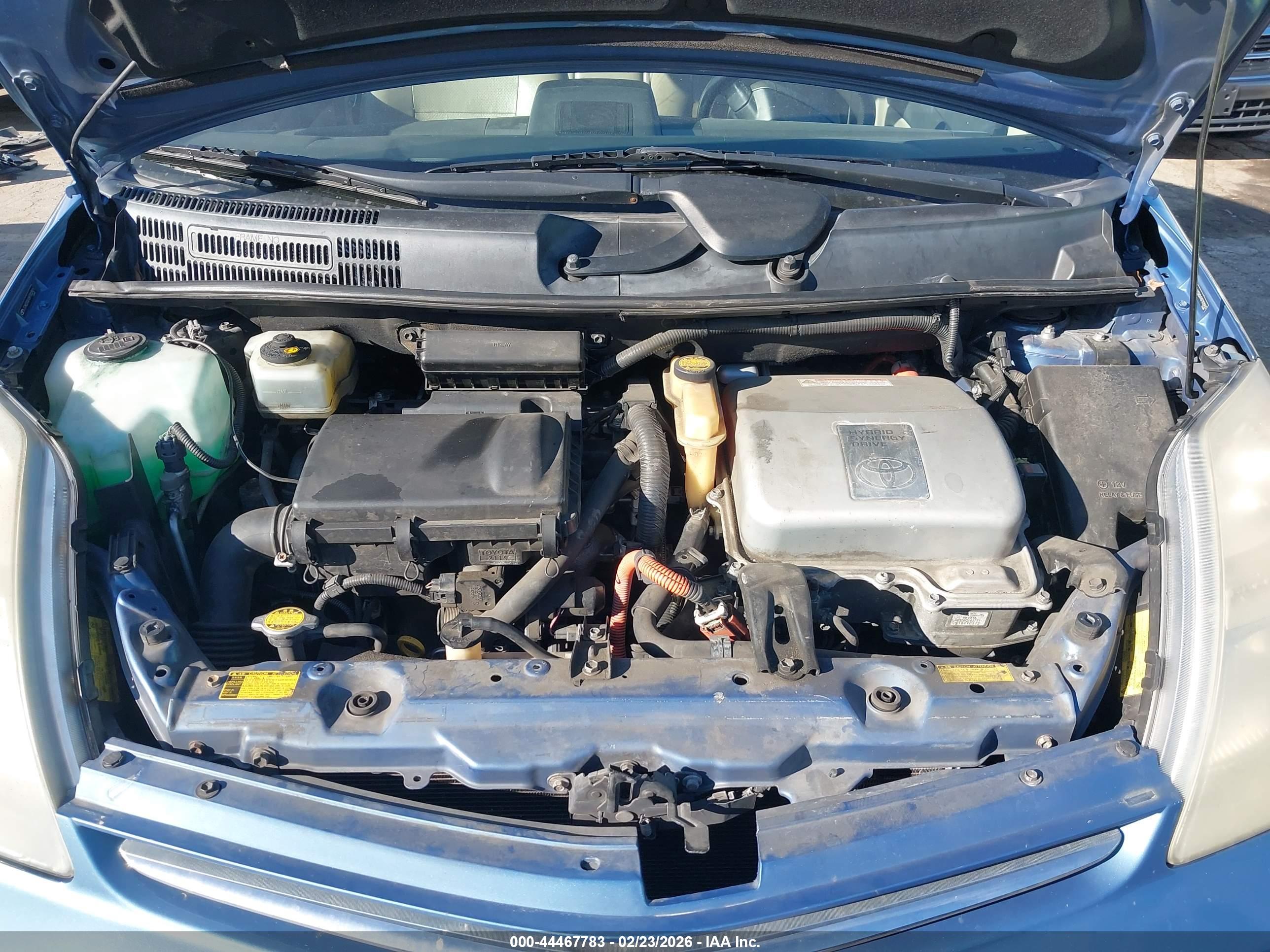 TOYOTA PRIUS image 10