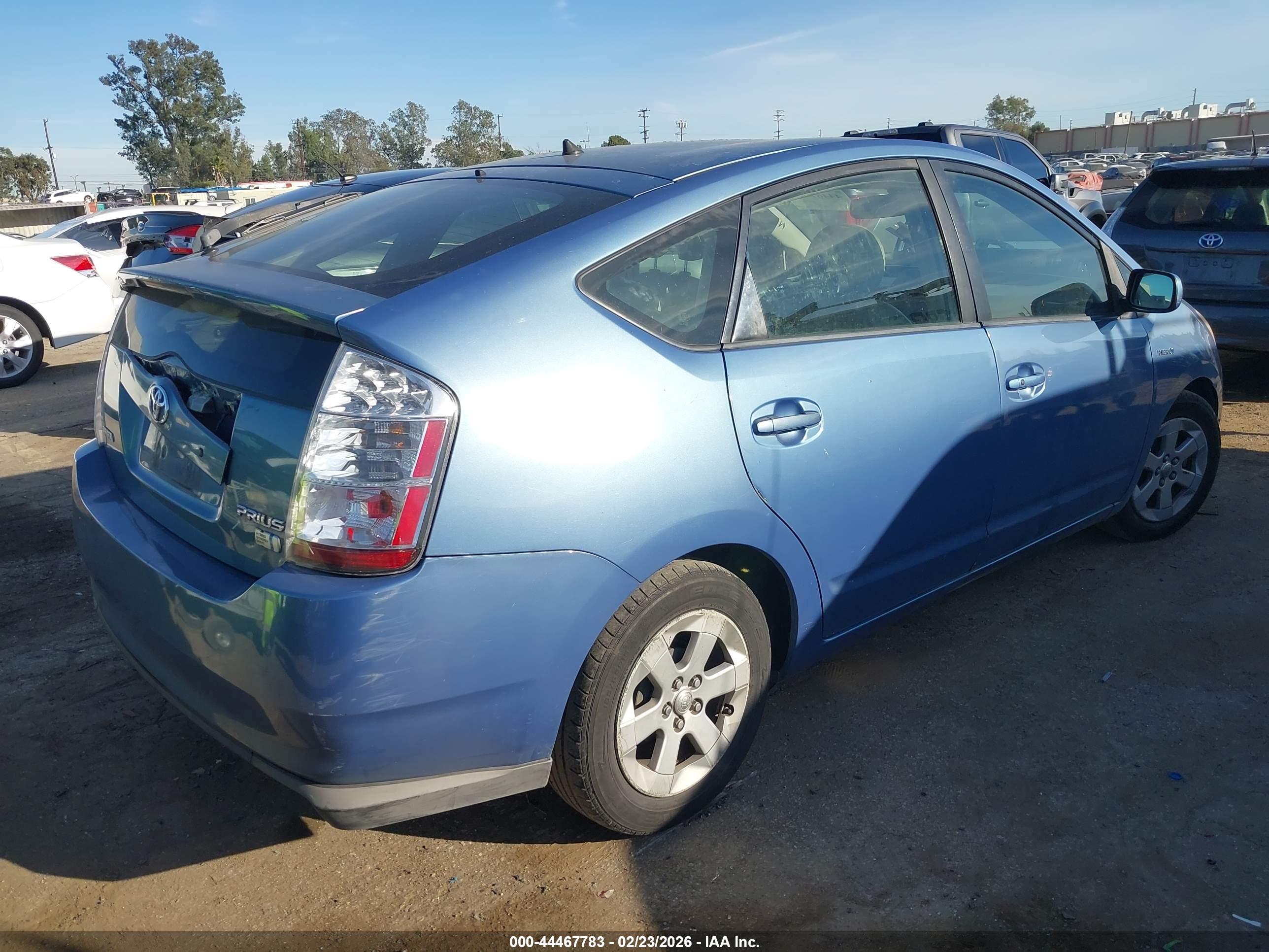 TOYOTA PRIUS image 4
