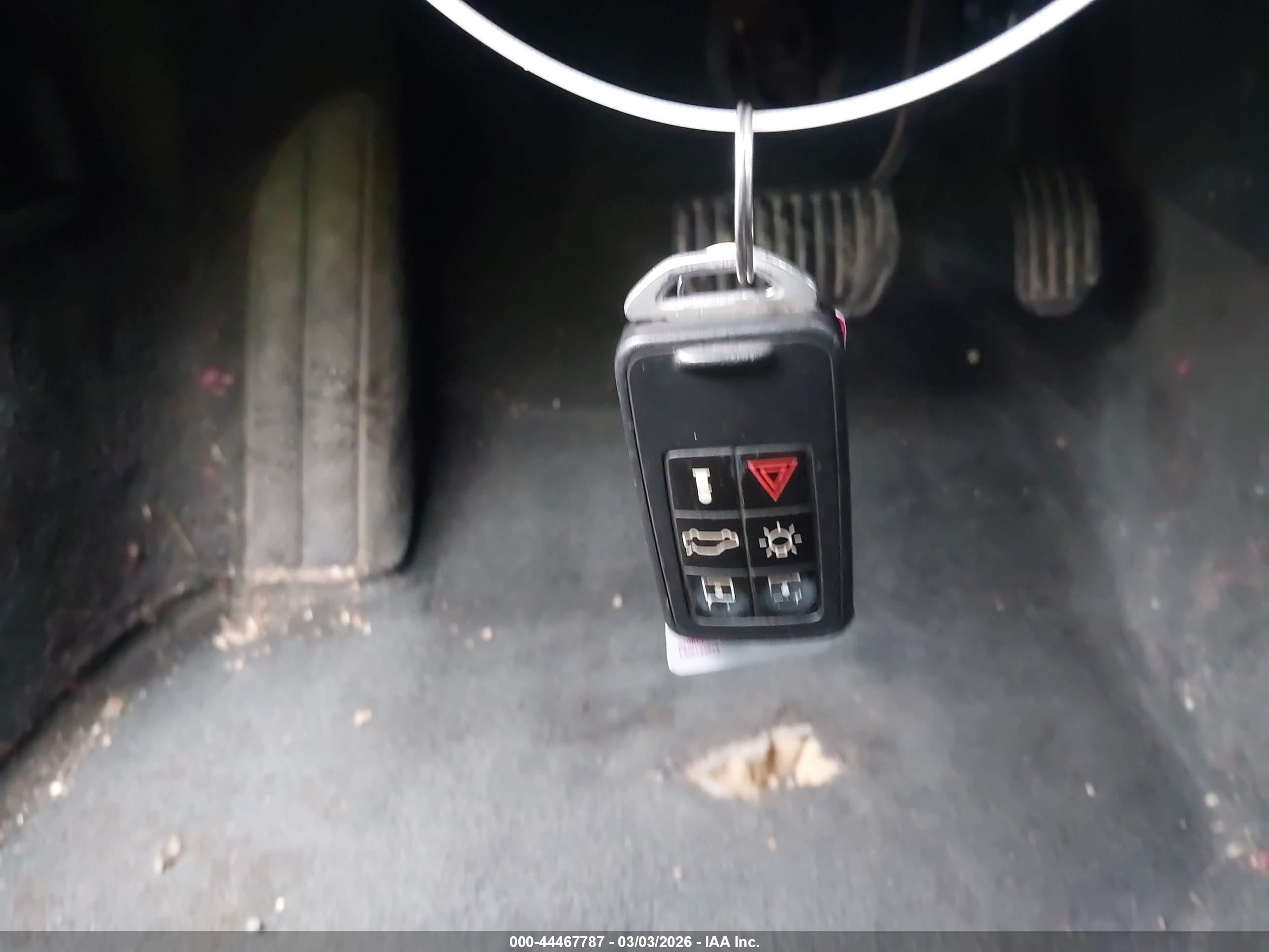 VOLVO S80 image 11