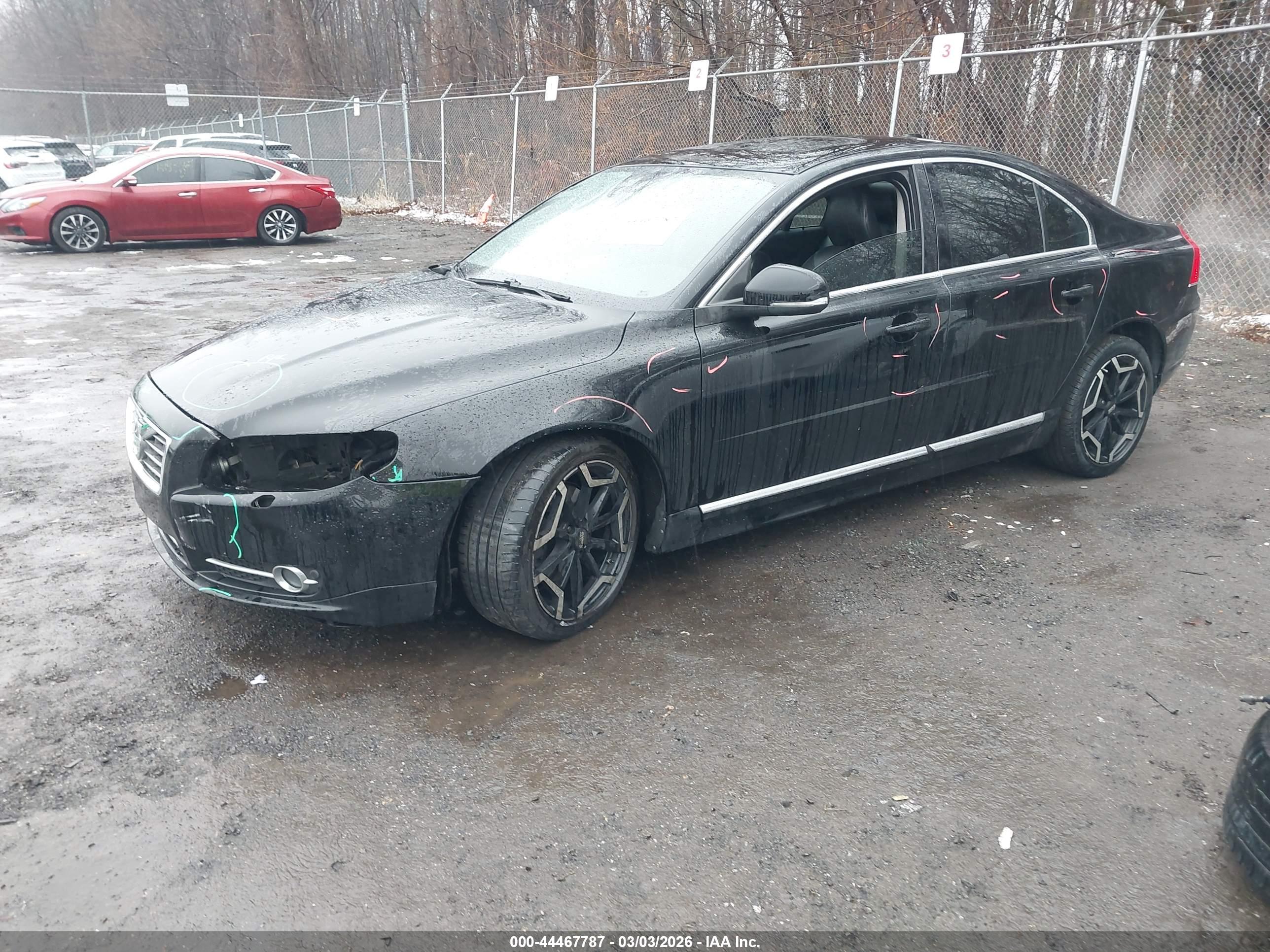 VOLVO S80 image 2