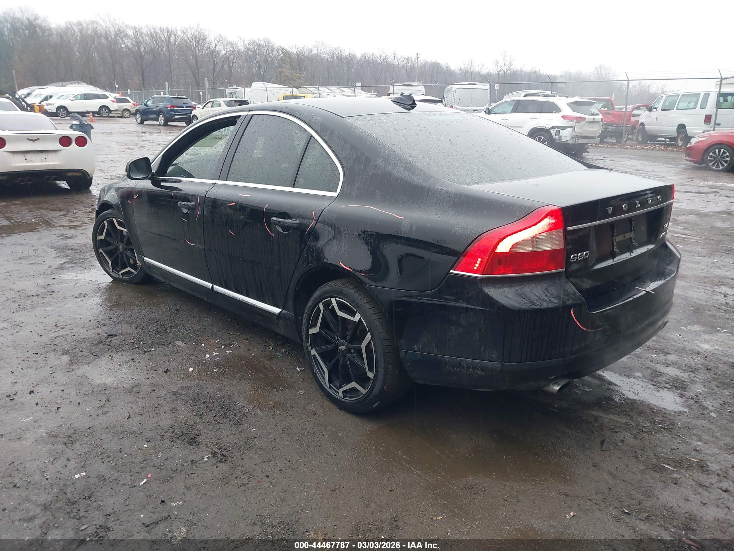 VOLVO S80 image 3